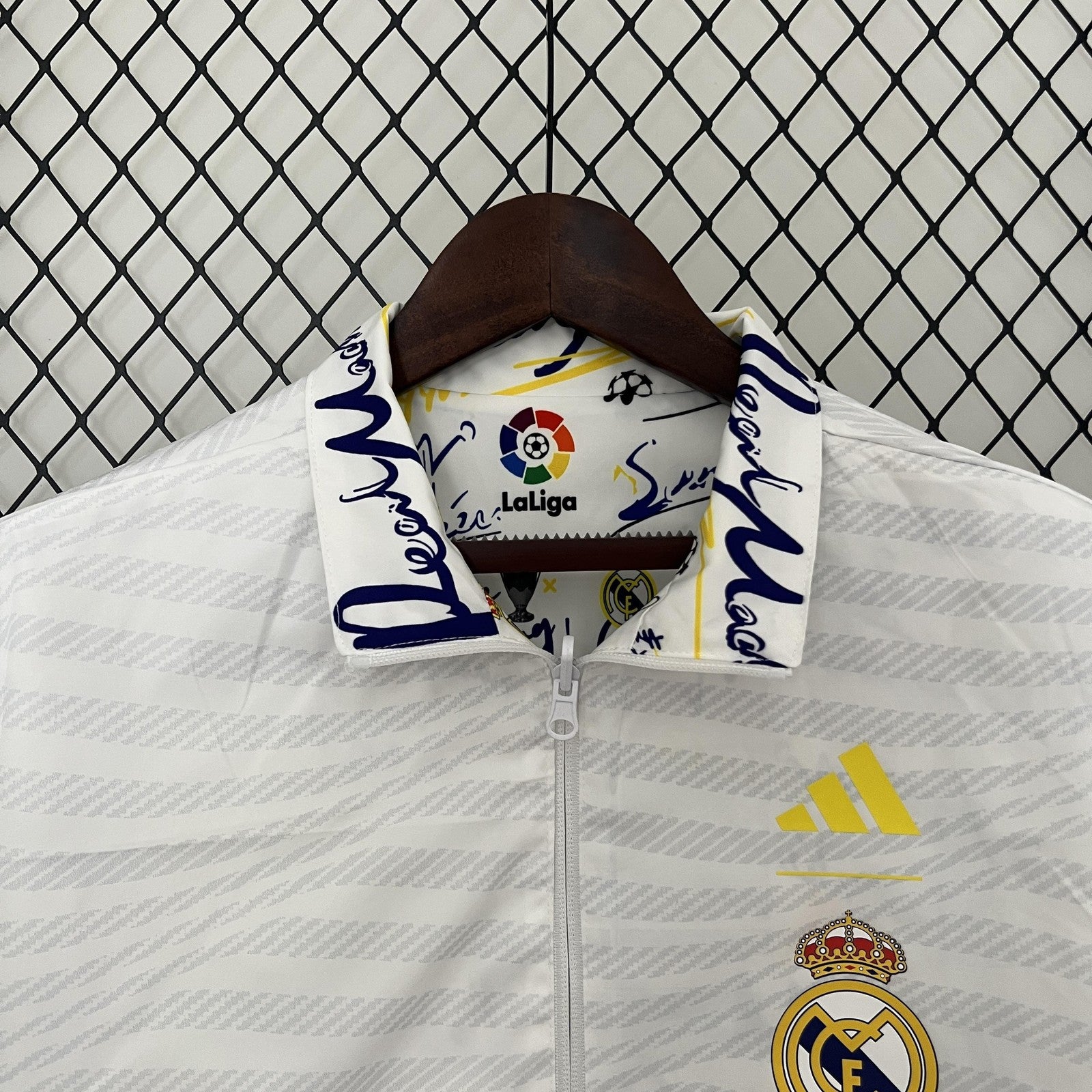 24 25 Real Madrid Trench Coat Reversible 4
