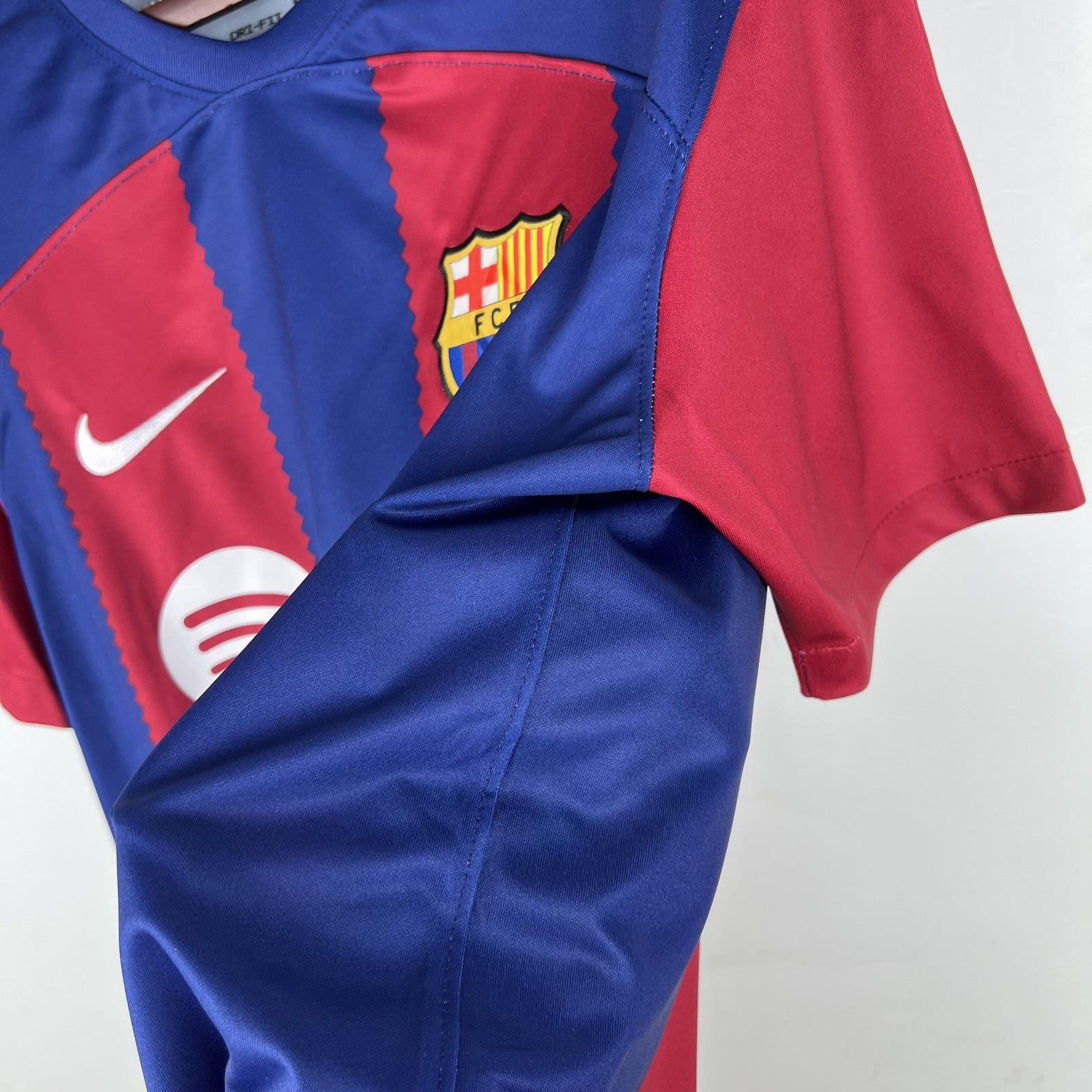23 24 Barcelona Home