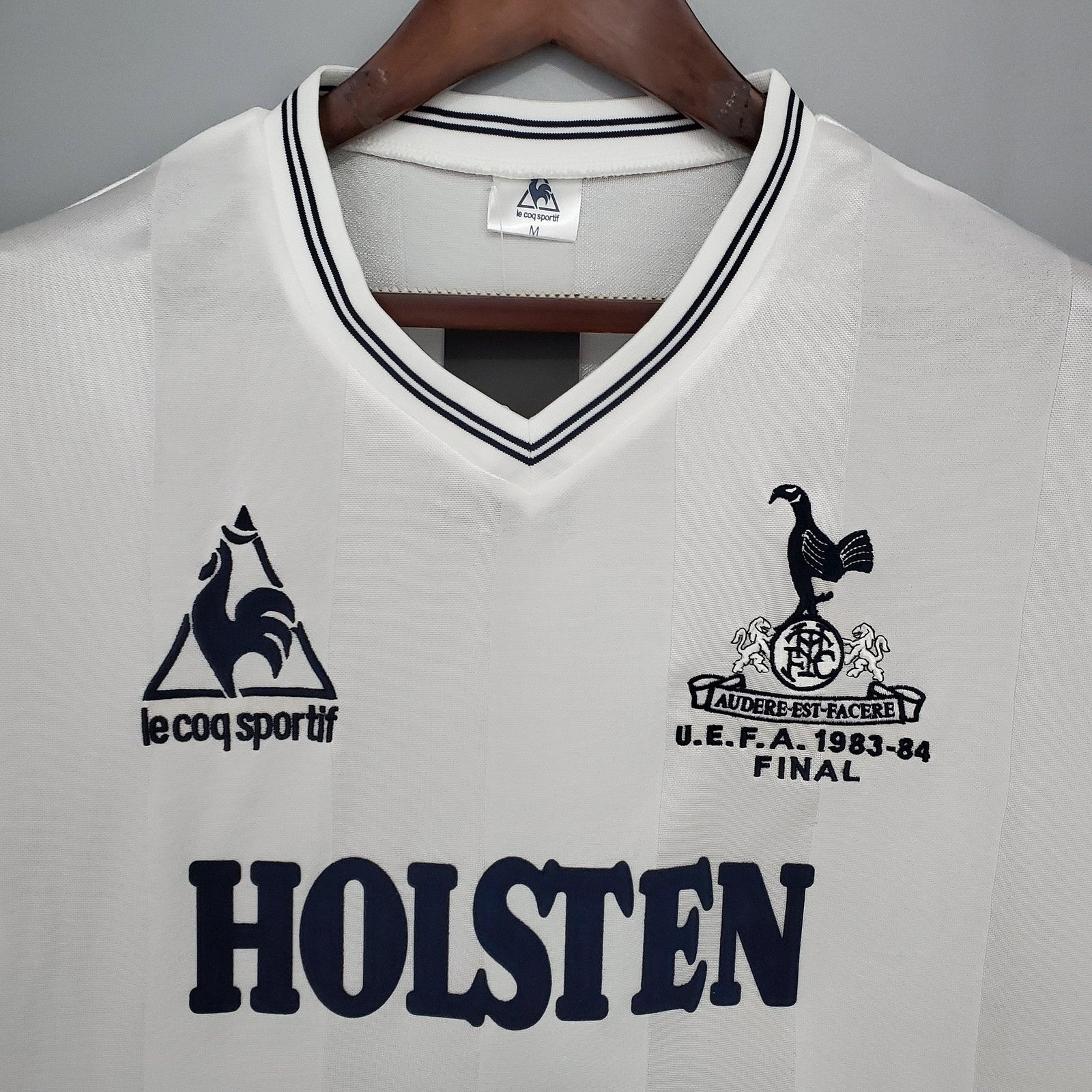 Retro Tottenham Home