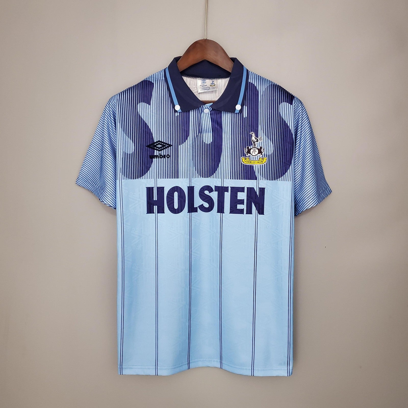 Retro Tottenham Third Away
