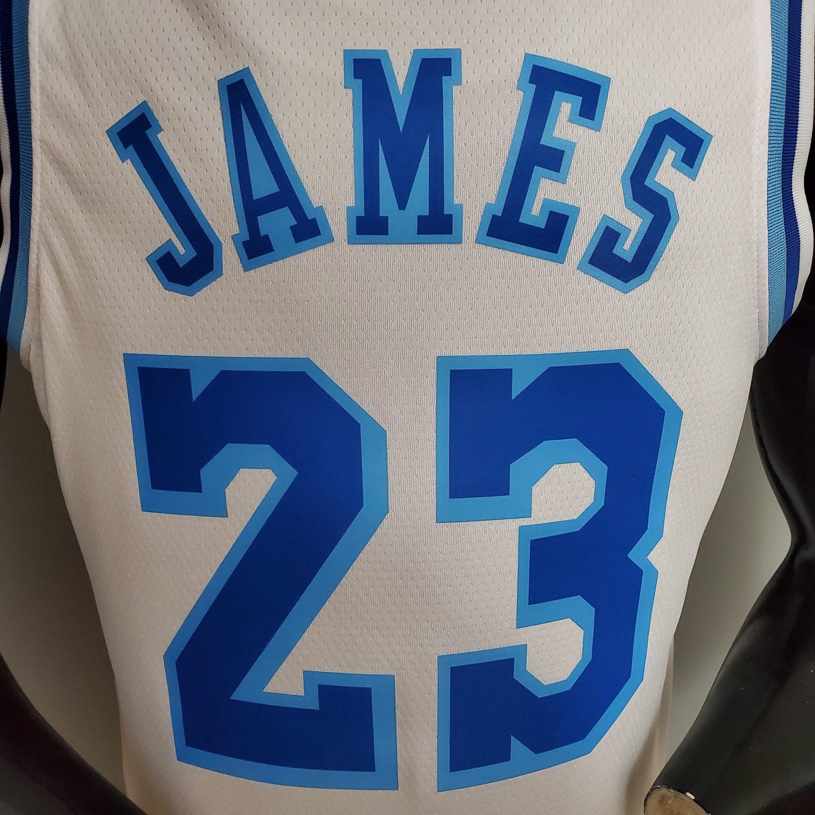 Retro Night James #23 Los Angeles Lakers White Nba Jersey Nike Connect Recognition 2