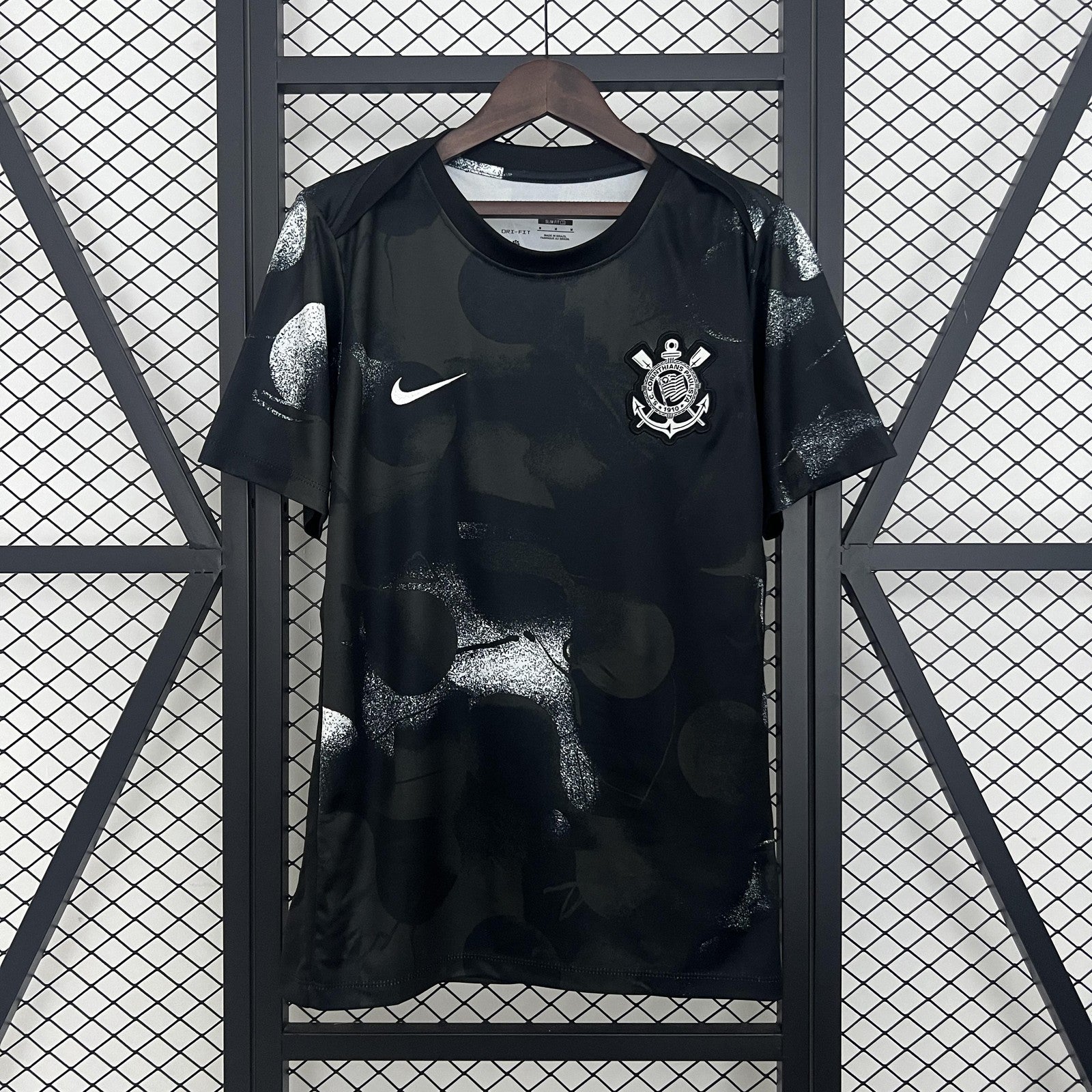 25 26 Corinthians Training Suit