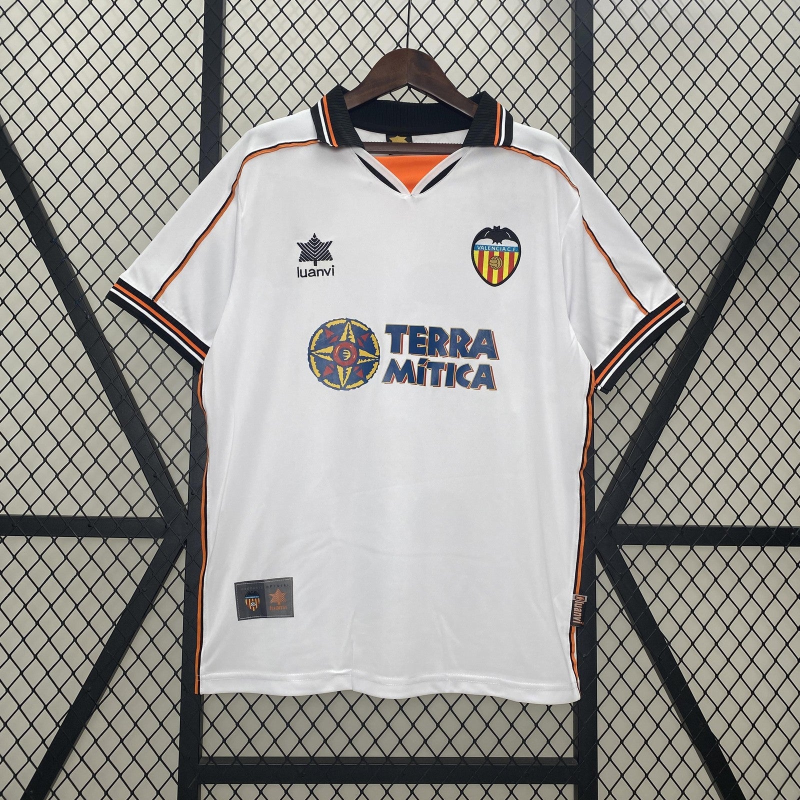 Retro Valencia Home