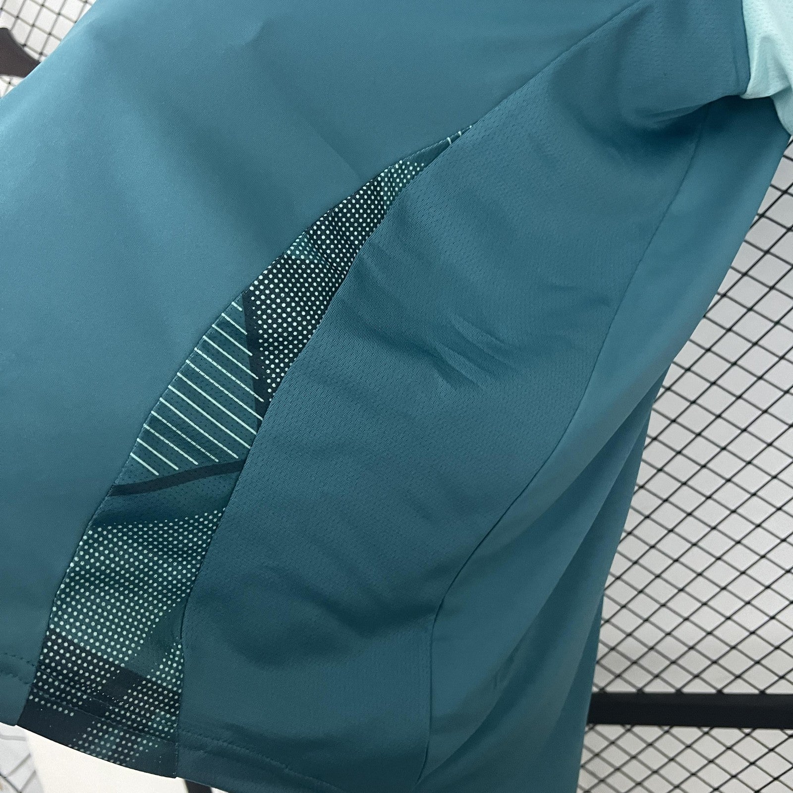 25 26 Cruzeiro Training Suit