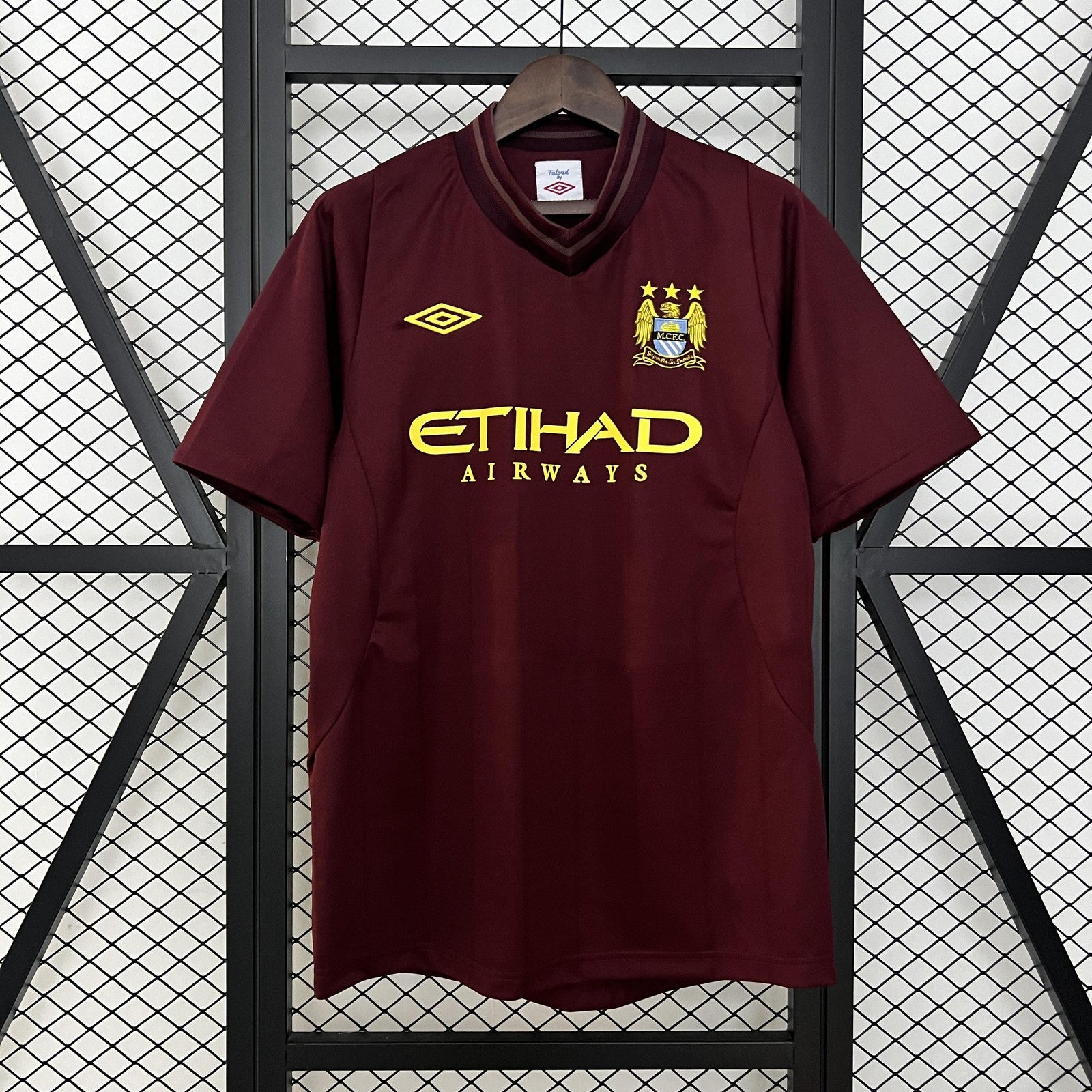 Retro Manchester City 12 13 Away