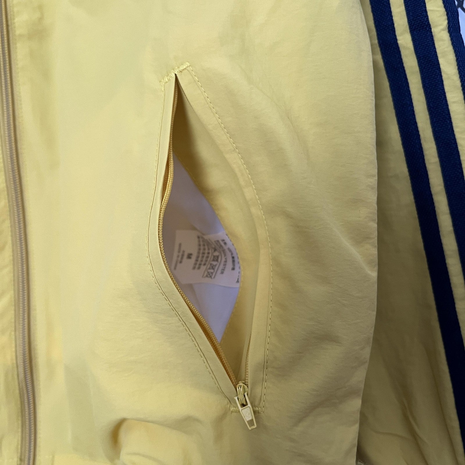 24 25 Real Madrid Trench Coat Reversible 2