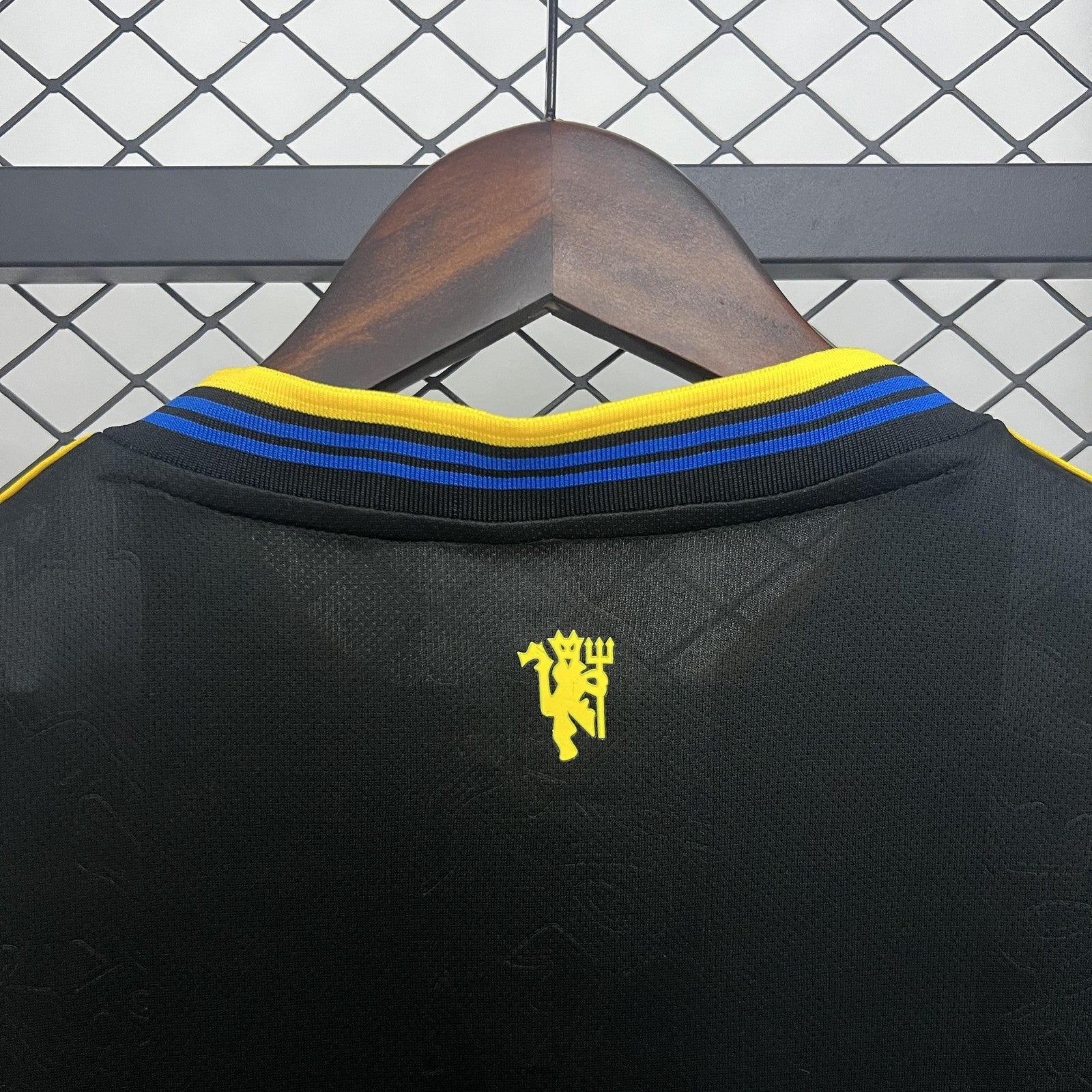 25 26 M U Third Away