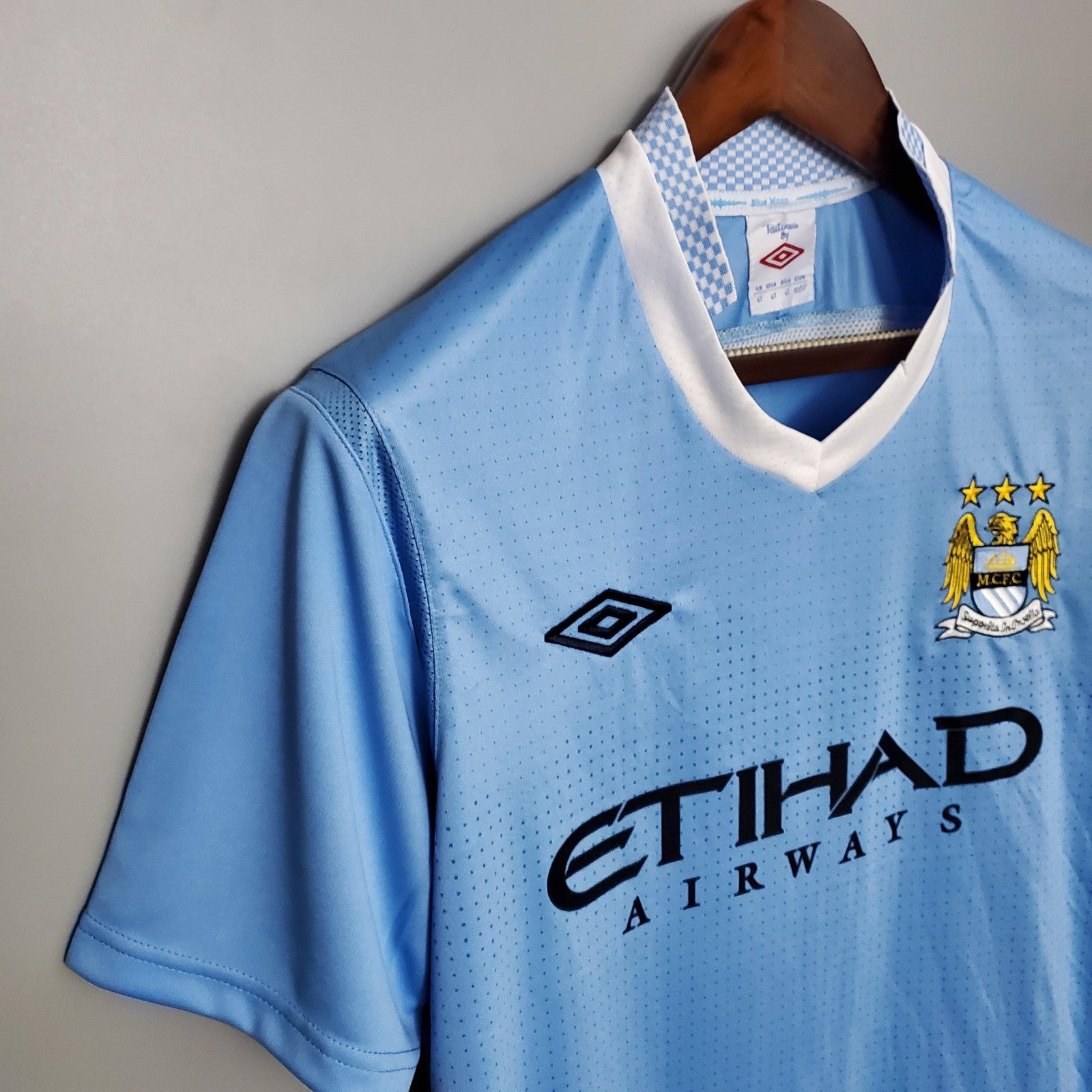 Retro Manchester City 11 12 Home