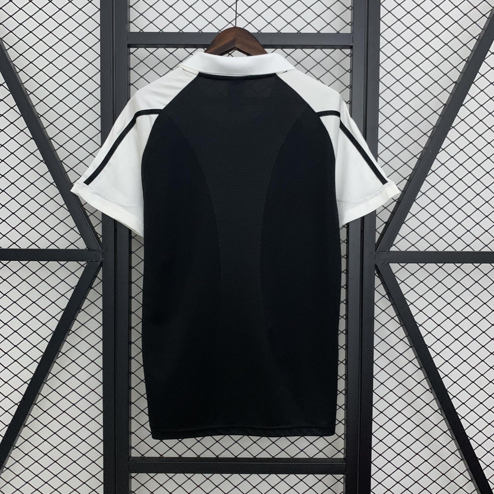 Retro Real Madrid 01 02 Away