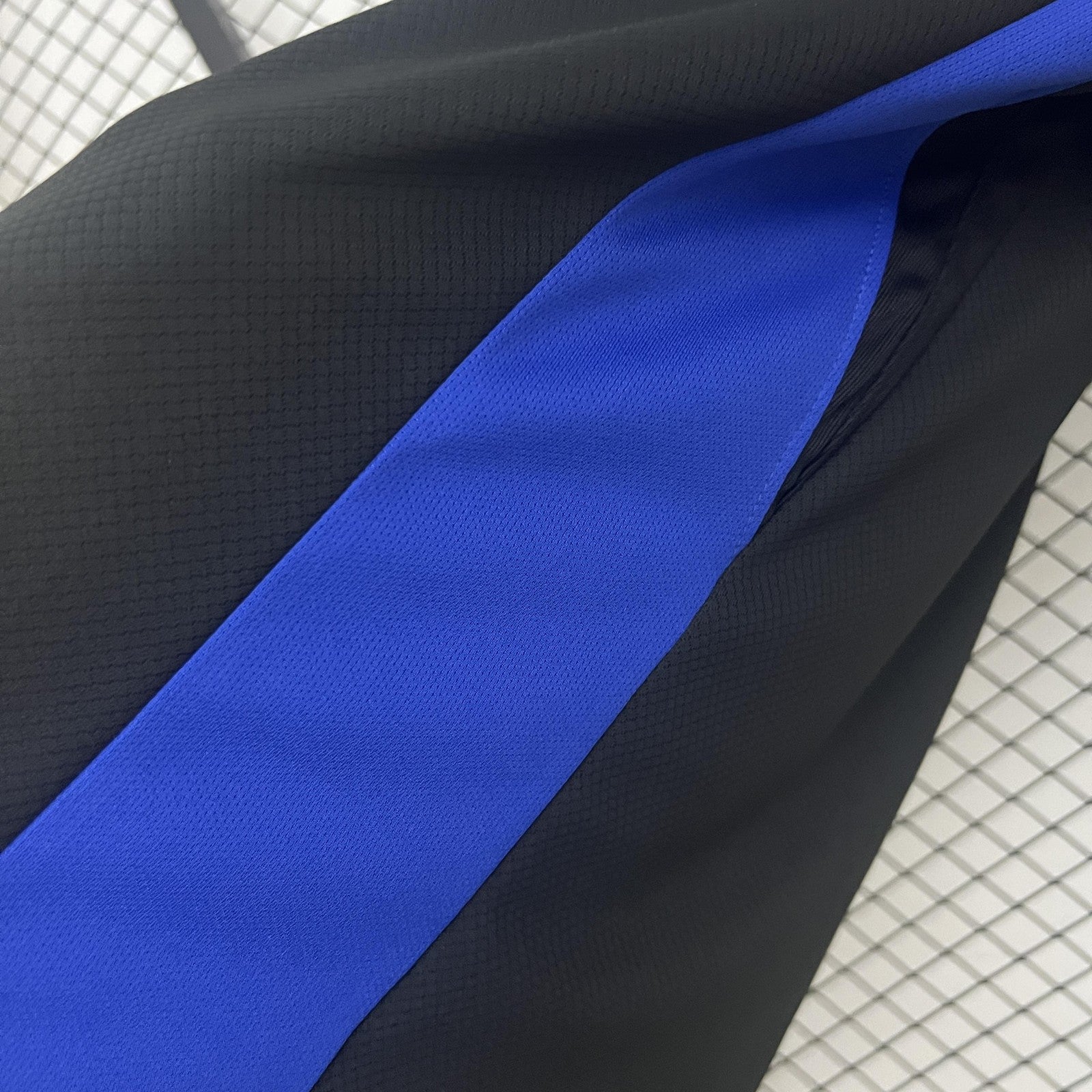 25 26 Barcelona Away