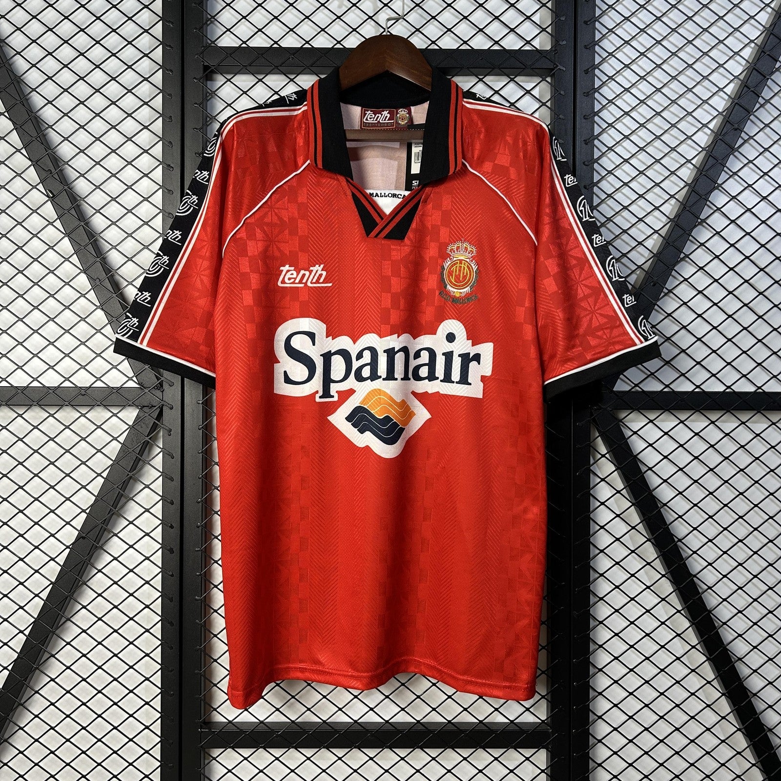 Retro Mallorca Red