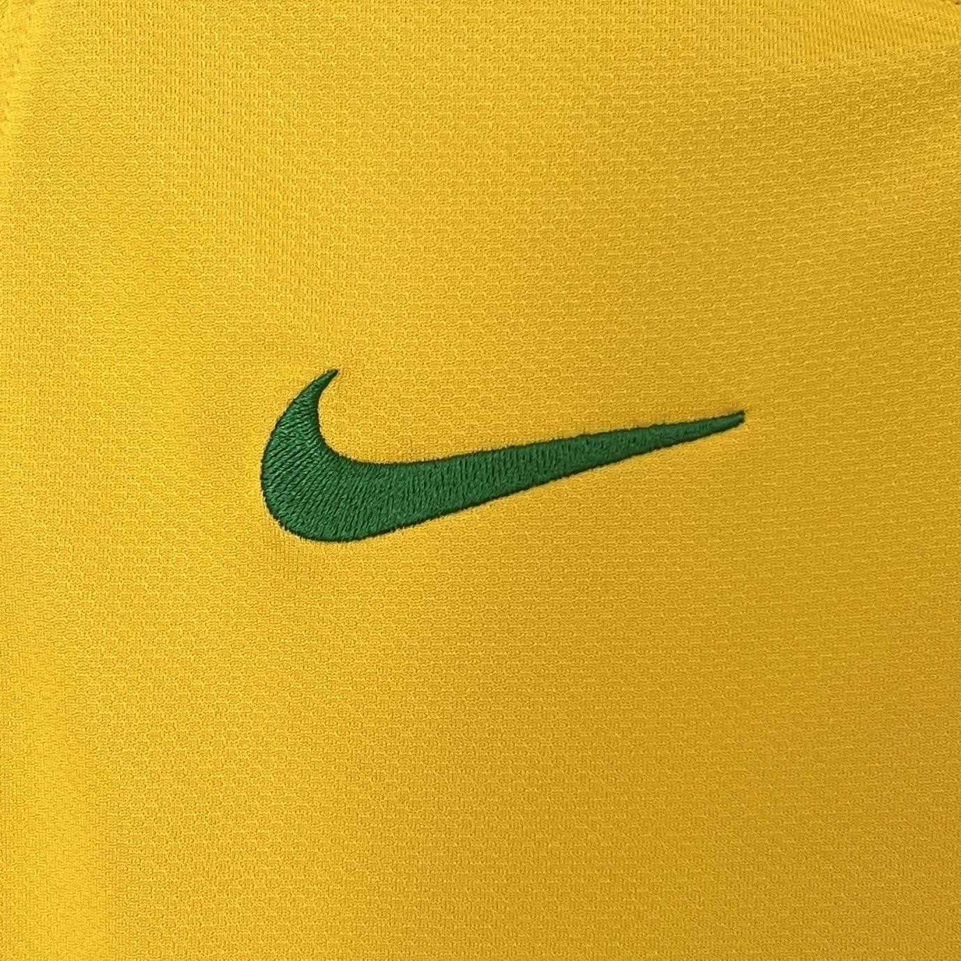 Retro Brazil 2010 Home