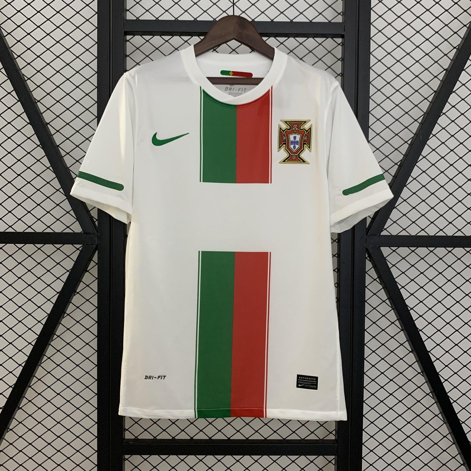 Retro Portugal 2010 Away