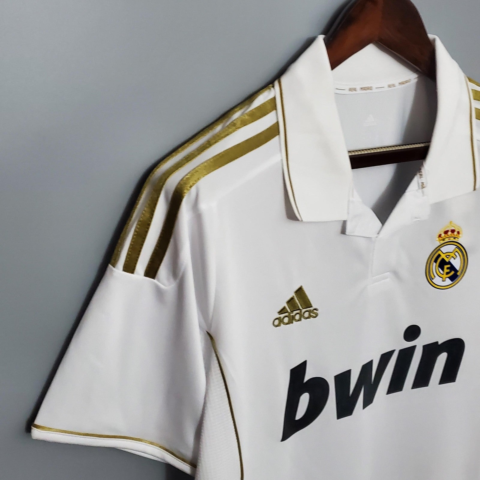Retro Real Madrid 11 12 Home
