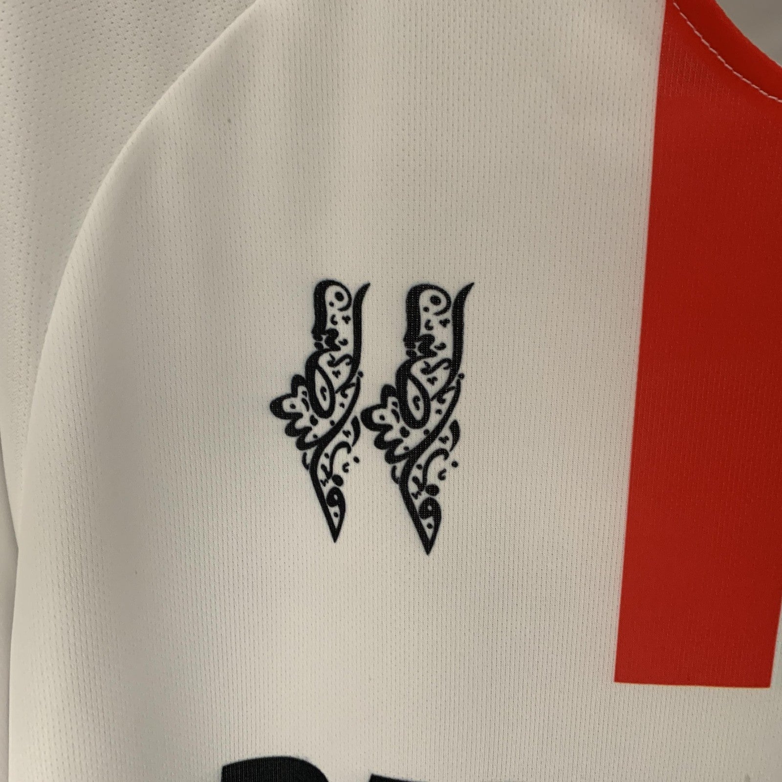 23 24 Palestinian White