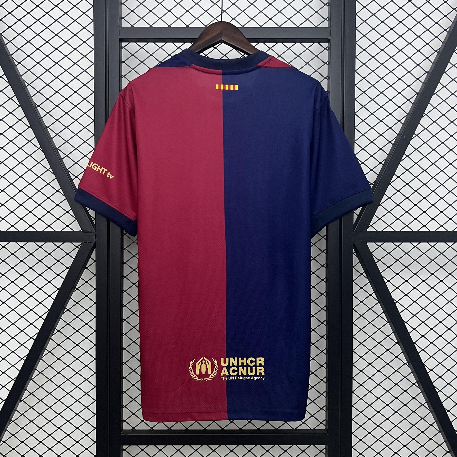 24 25 Barcelona Home