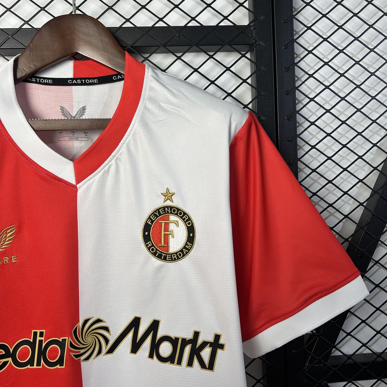 25 26 Eindhoven Home