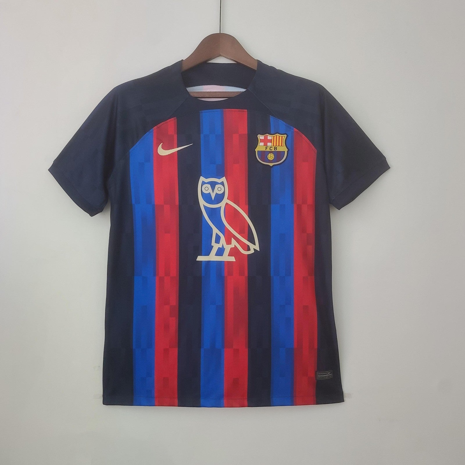 22 23 Barcelona Owl Sponsor Home
