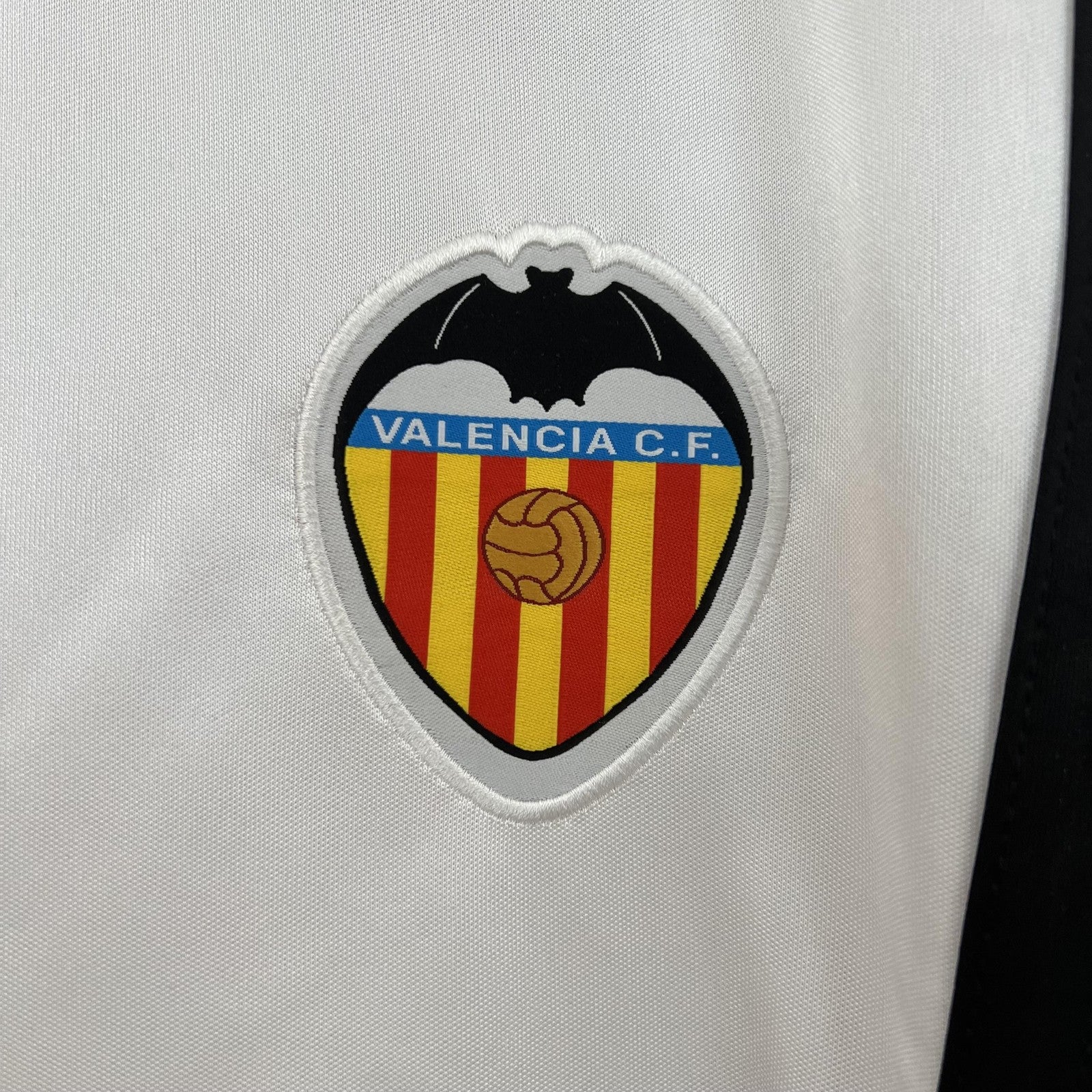Retro Valencia 00 01 Home