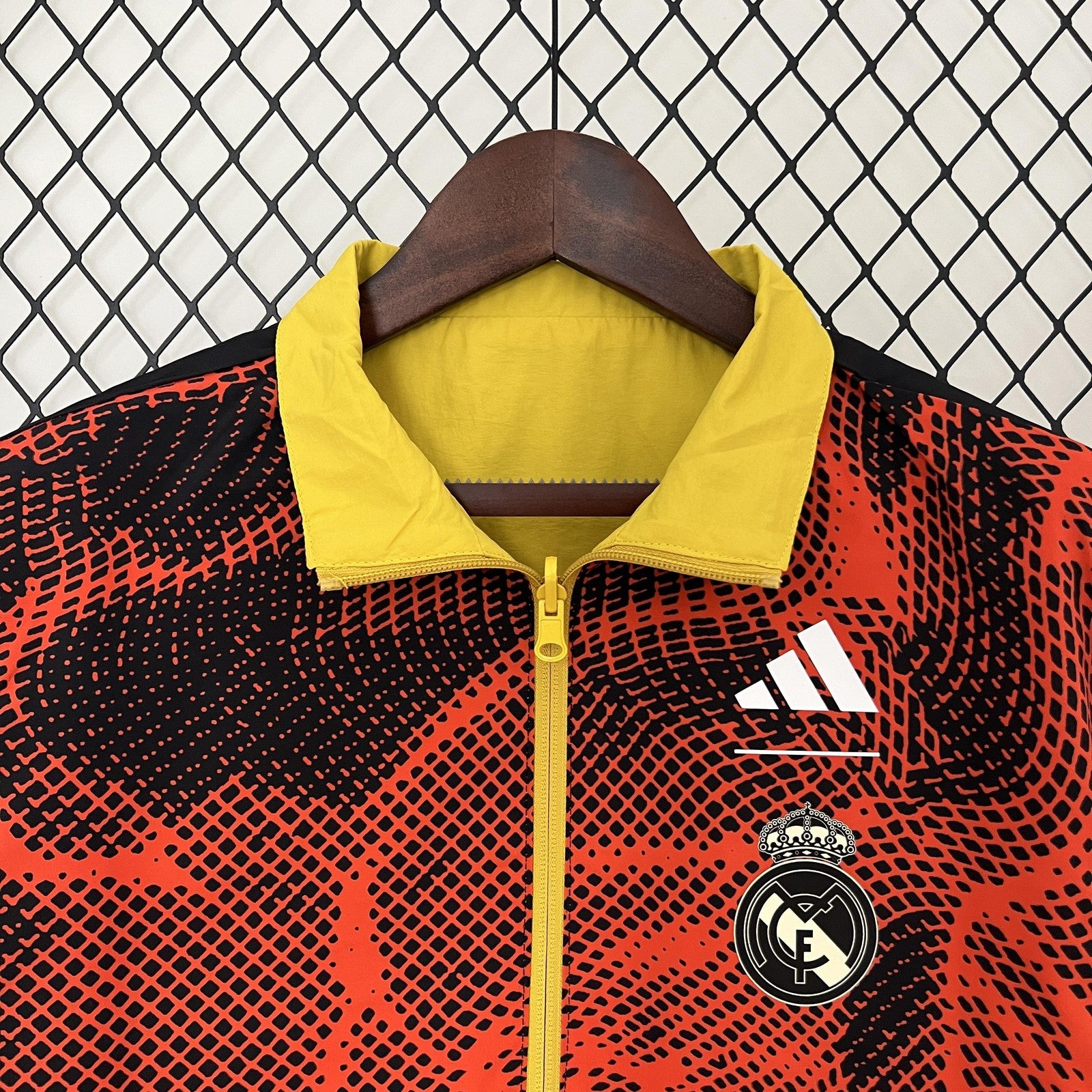 24 25 Real Madrid Trench Coat Reversible 2