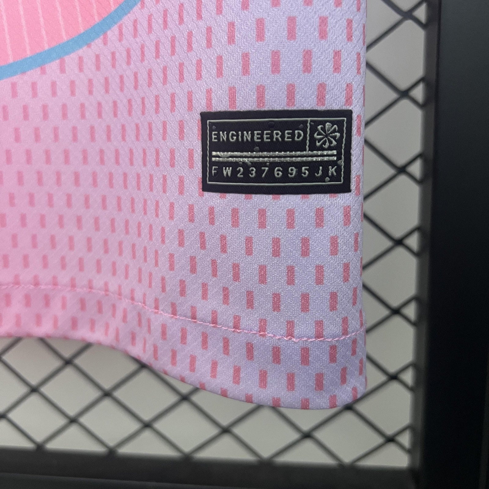 25 26 Barcelona Special Edition 6