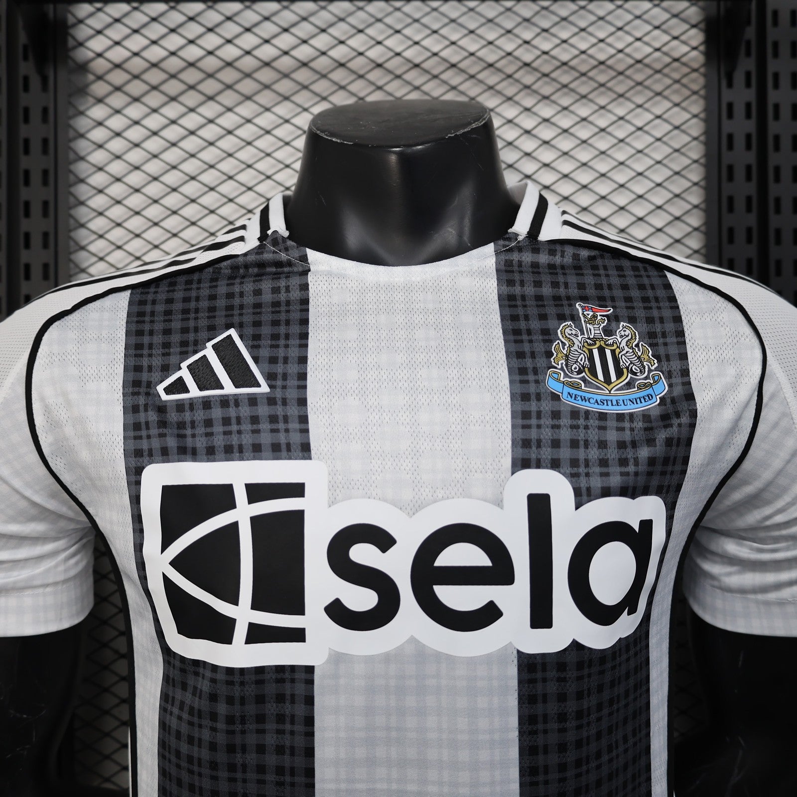 25 26 Player Newcastle United Home