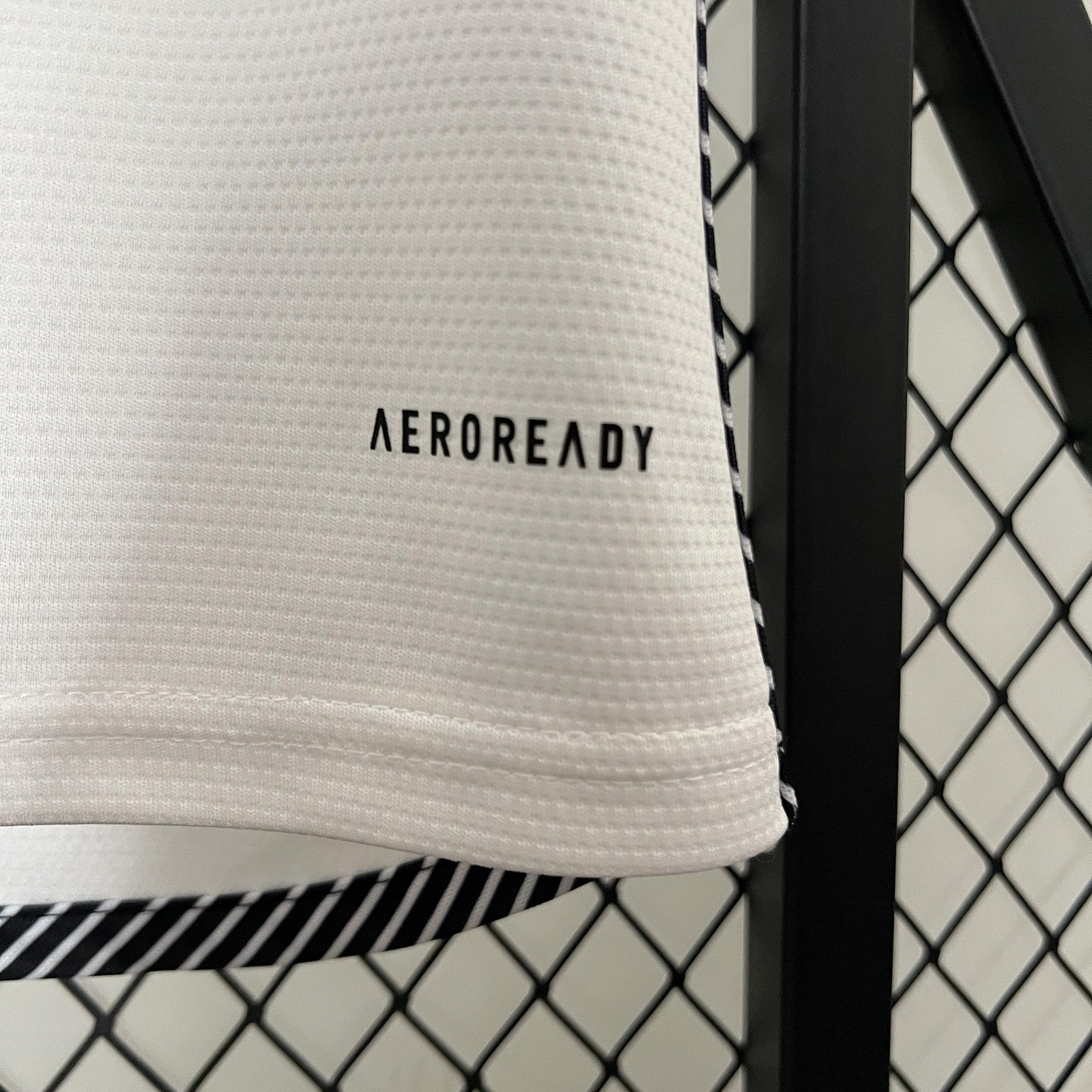 24 25 Women Colo Colo Home