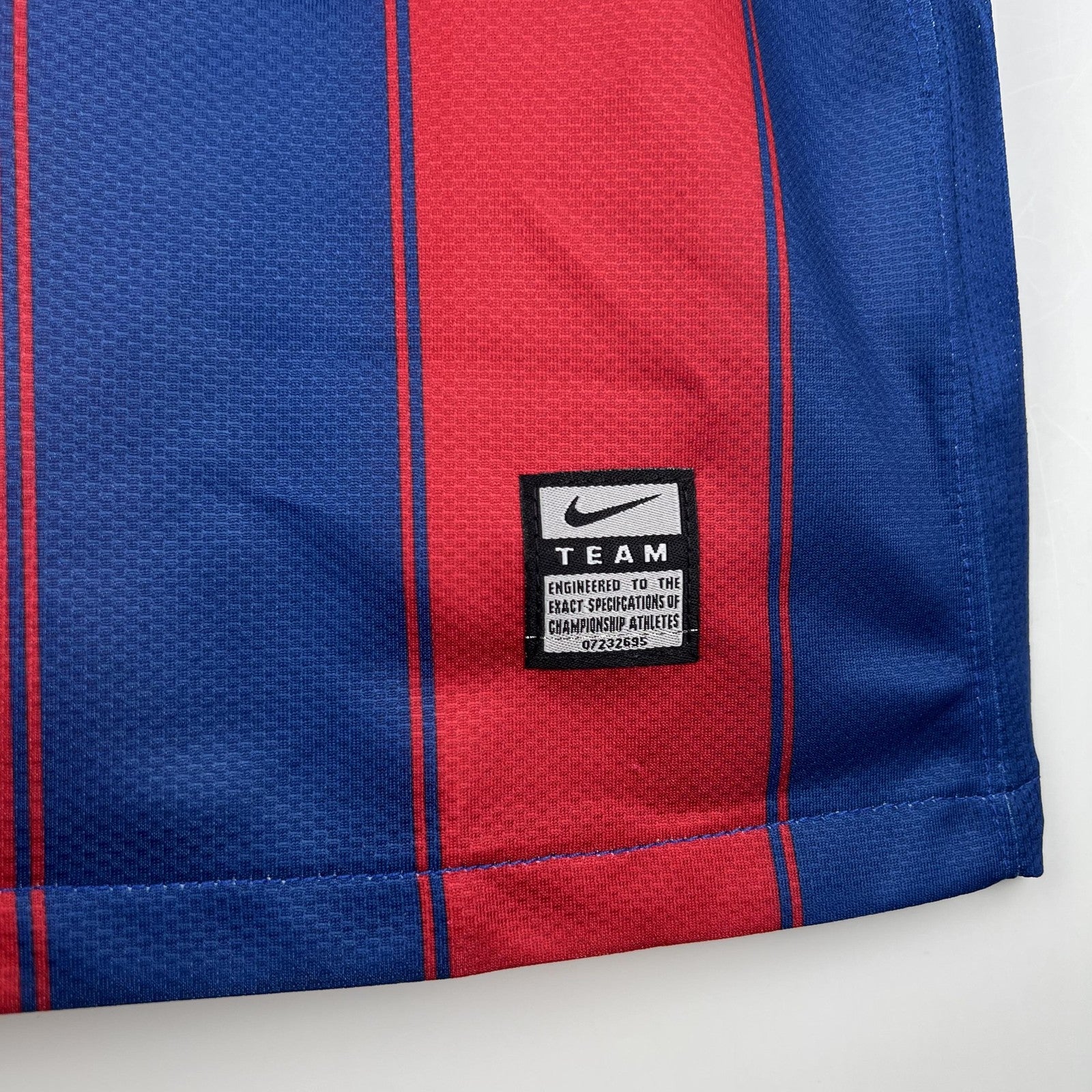 Retro Barcelona 09 10 Home