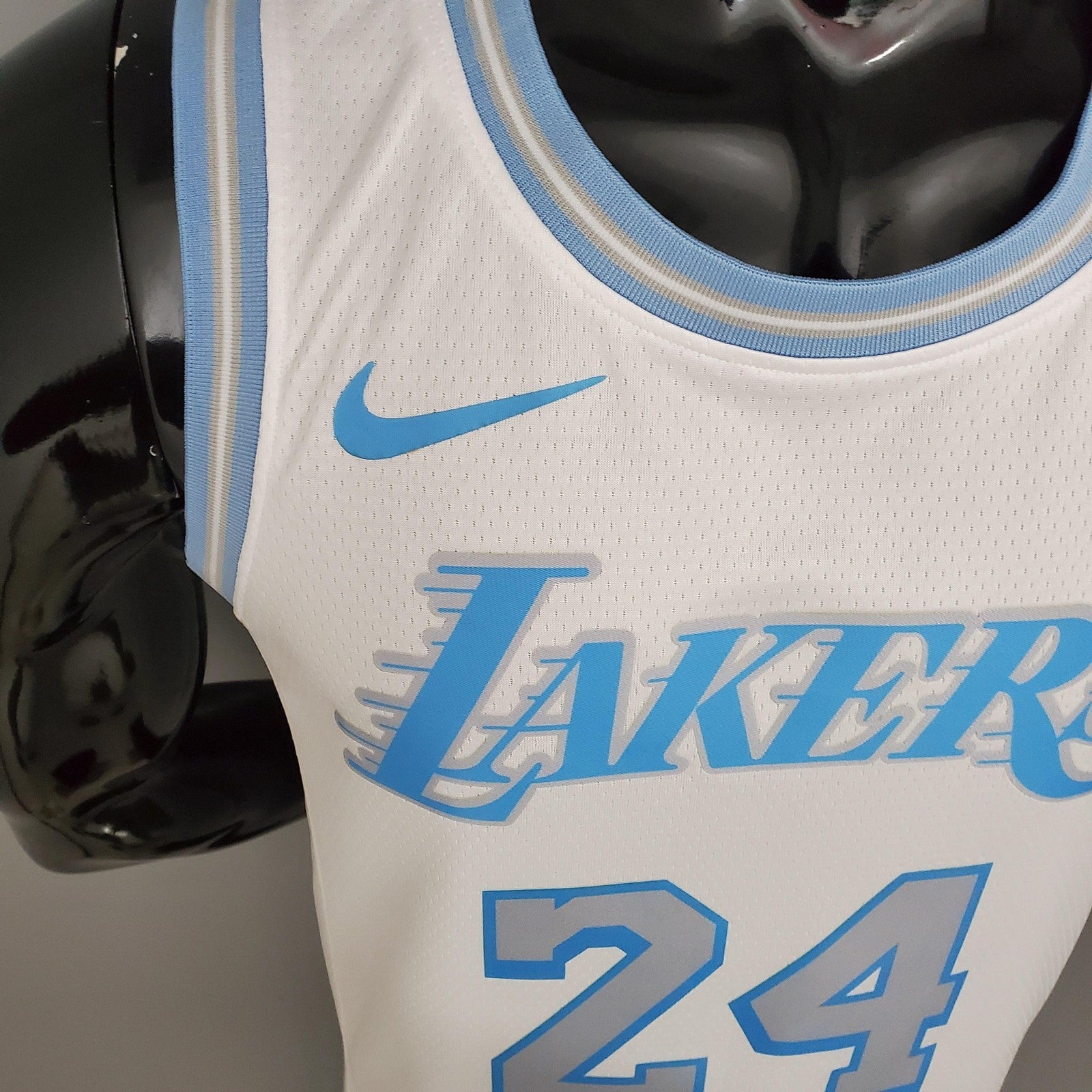 New Lakers Bryant #24 Crew Neck Retro Limited Edition White