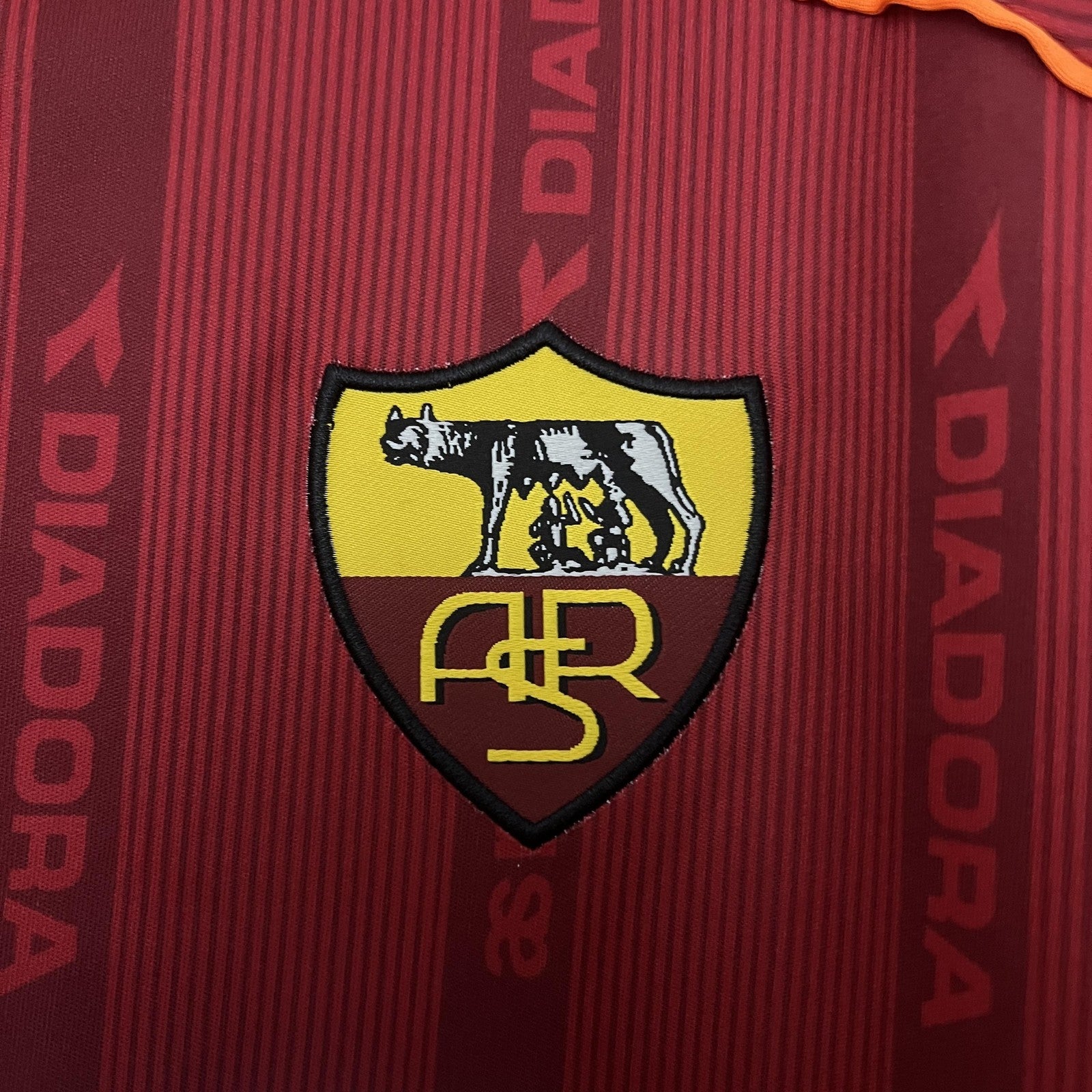 Retro Roma 99 00 Home