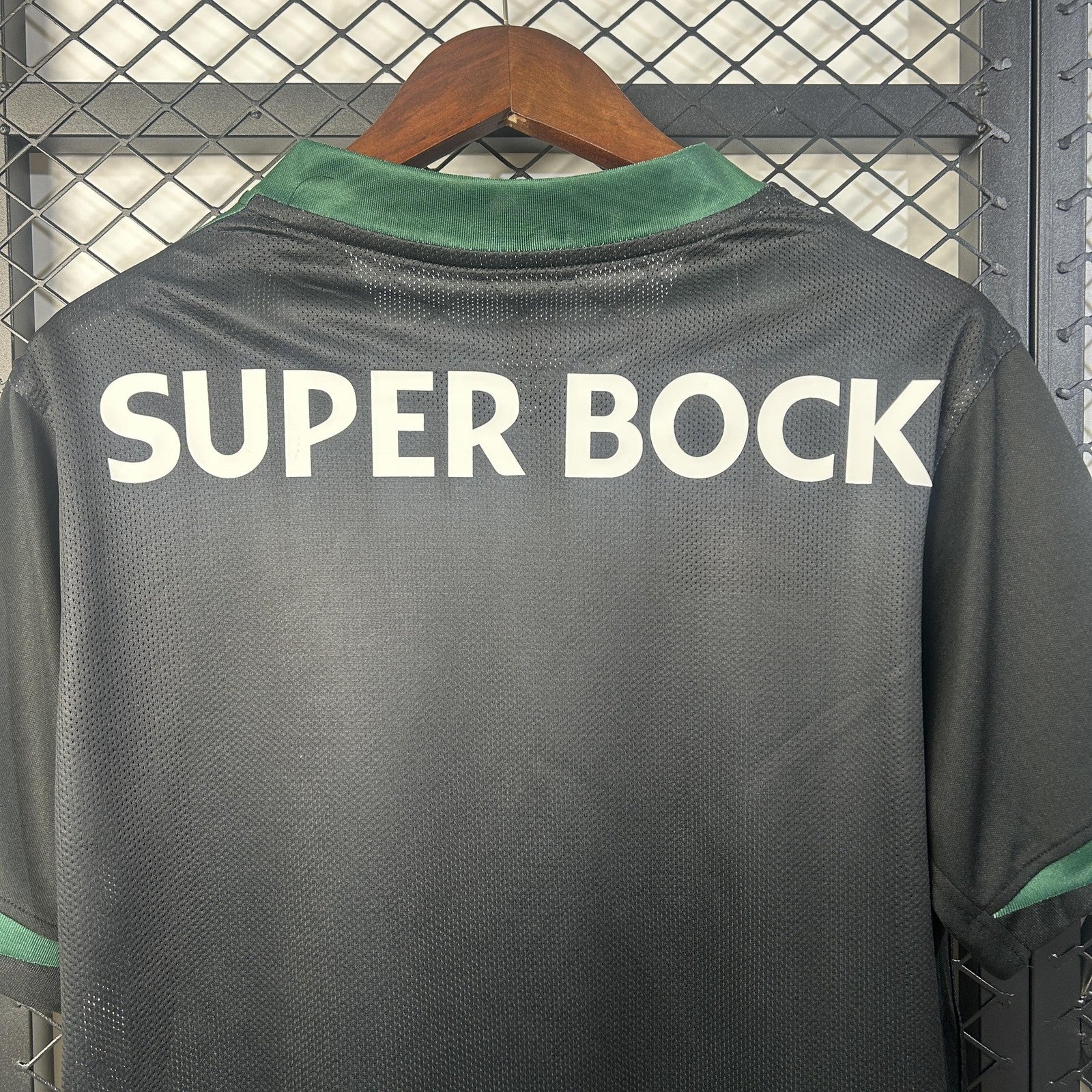 25 26 Sporting Lisbon Third Away