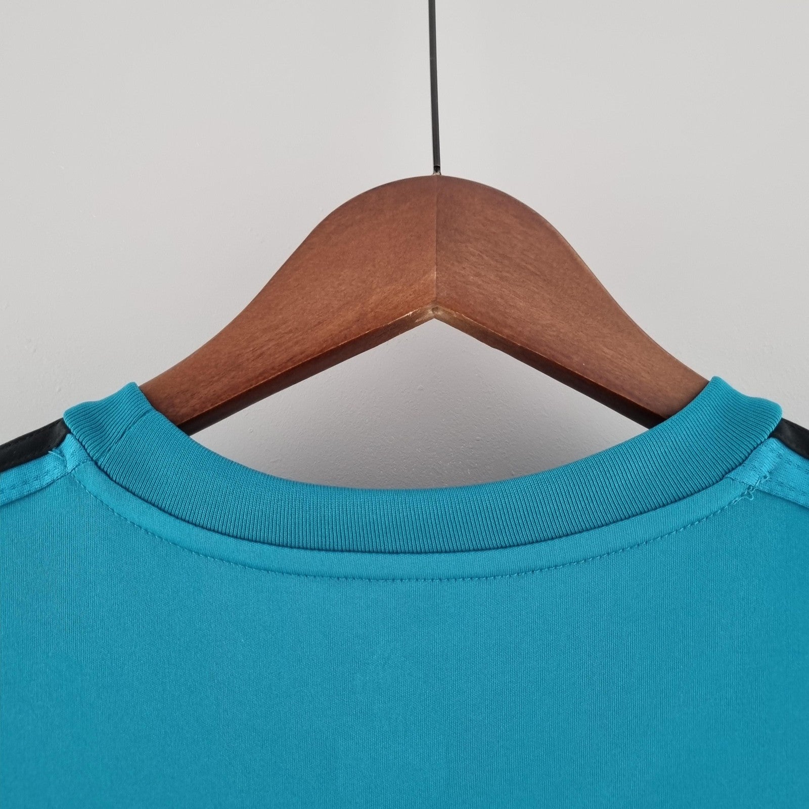 Retro Real Madrid 17 18 Third Away