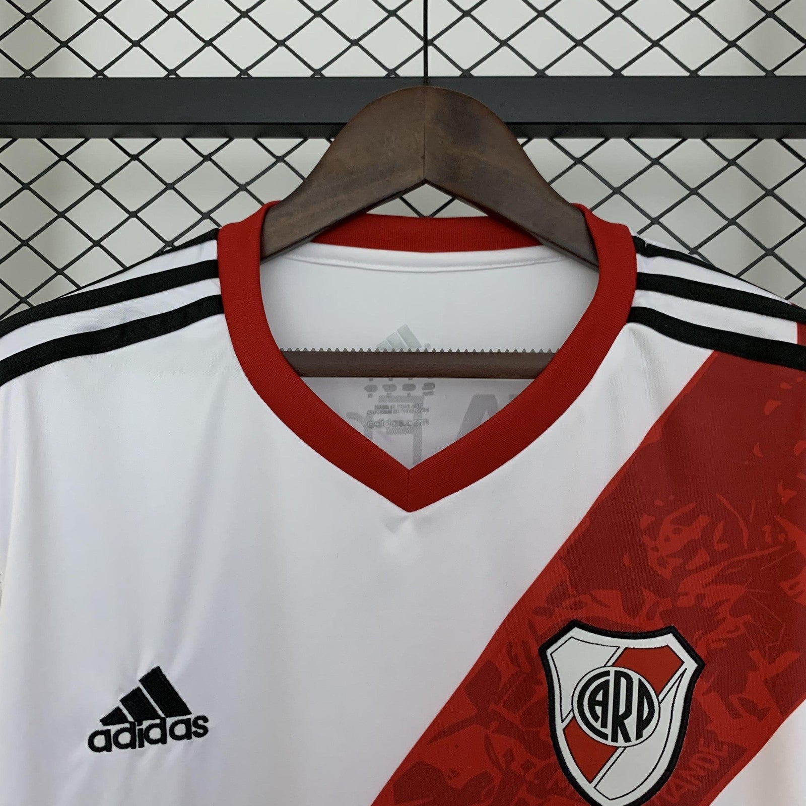 Retro Long Sleeve River Plate 13 14 Home