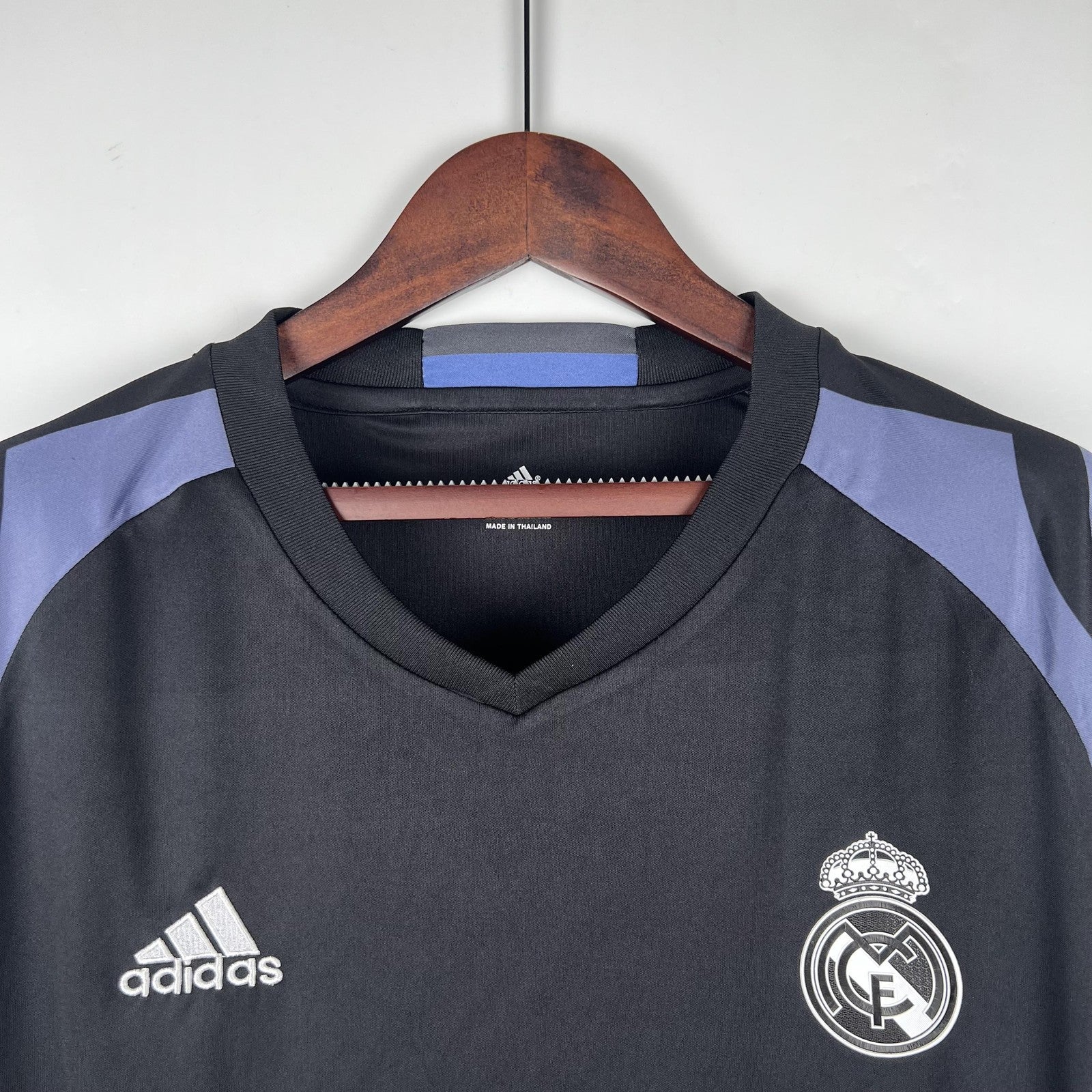Retro Real Madrid 16 17 Third Away