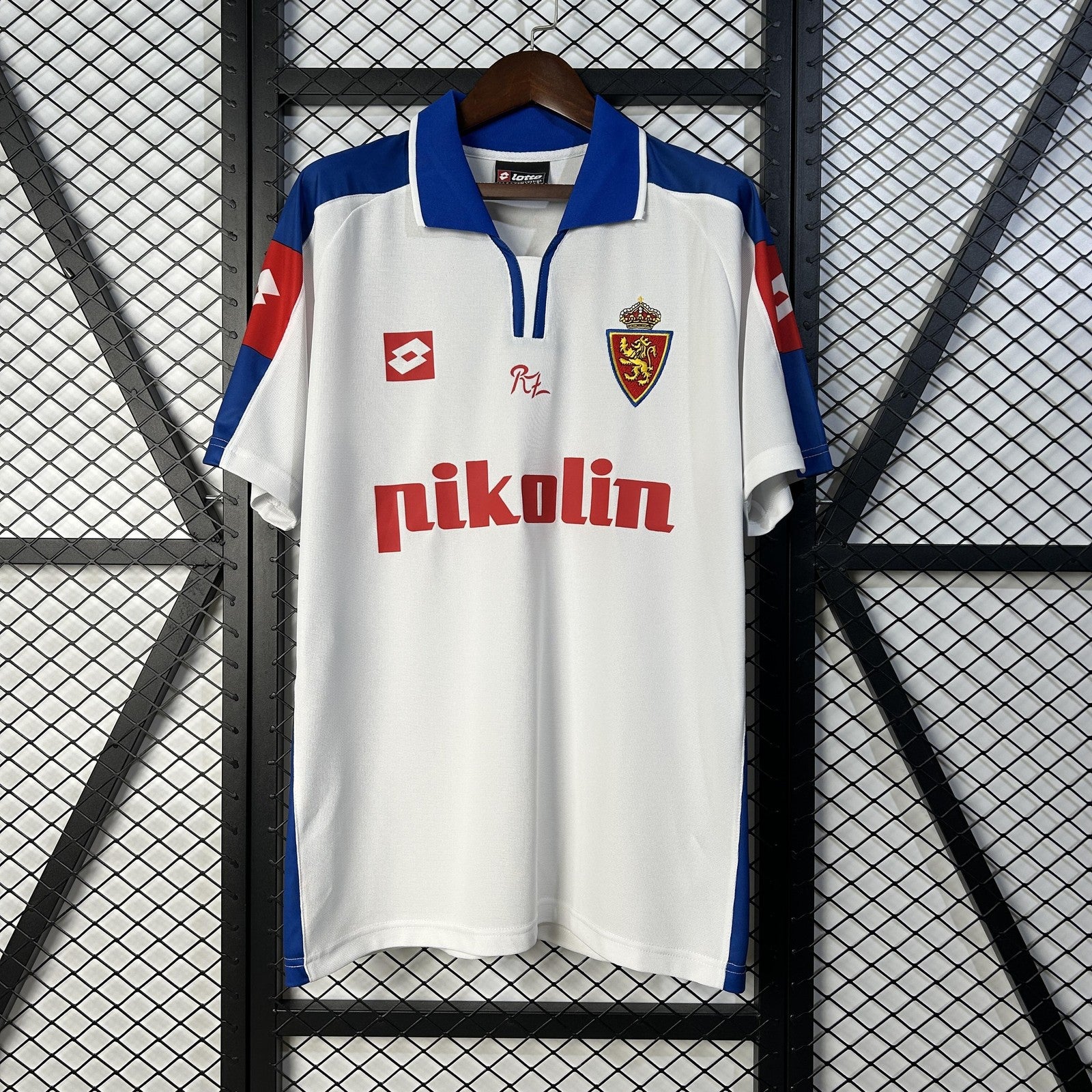 Retro 2004 Zaragoza Home