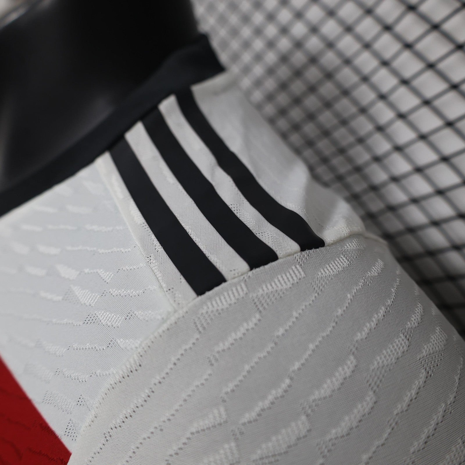 24 25 Player M U Third Away