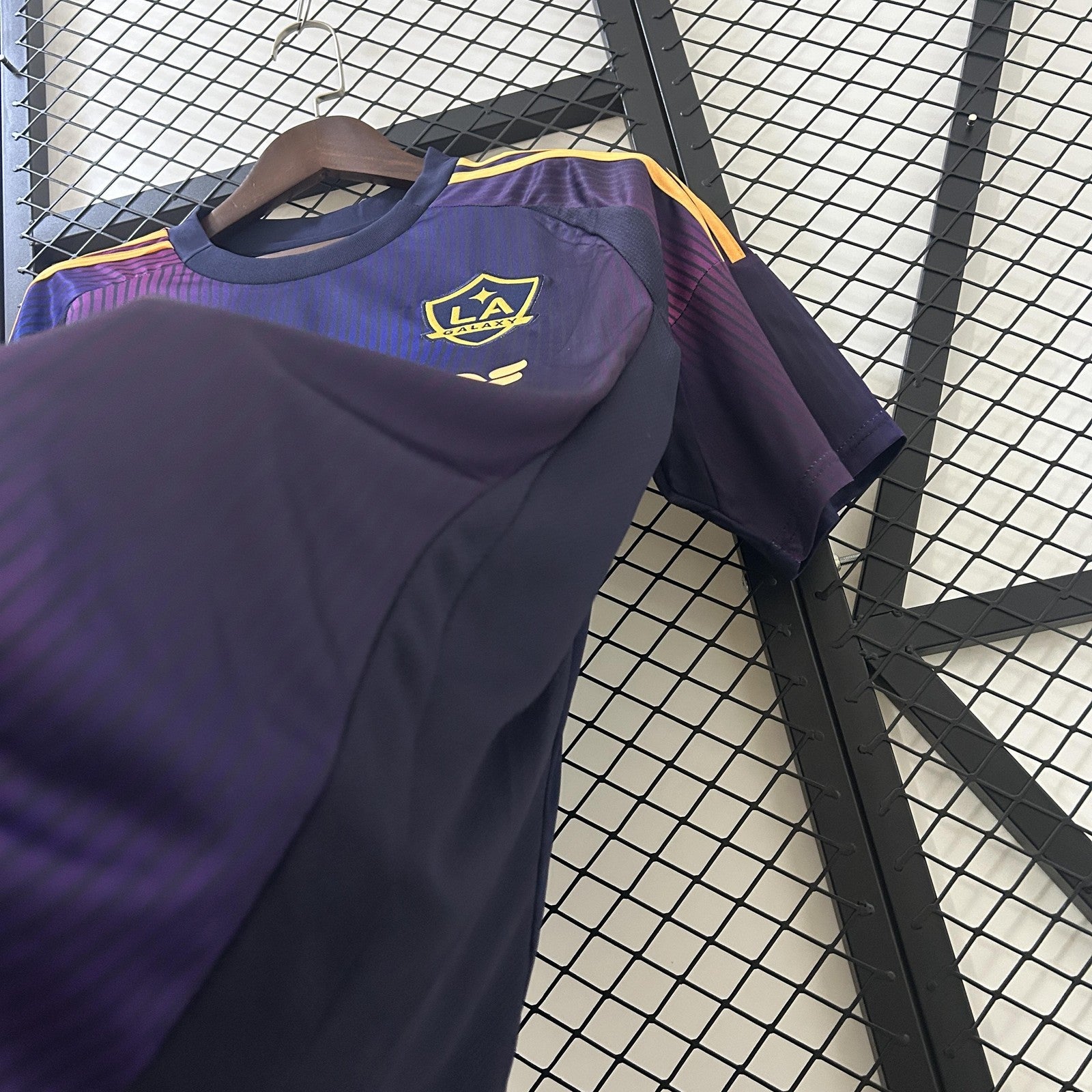 25 26 Galaxy Los Angeles Away