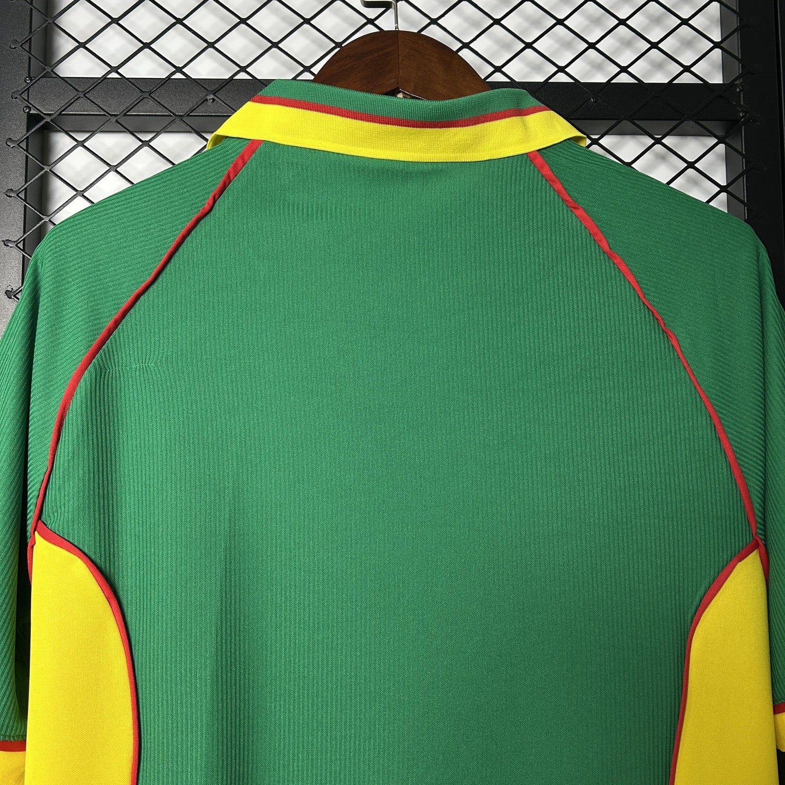 Retro Cameroon 1998 Home