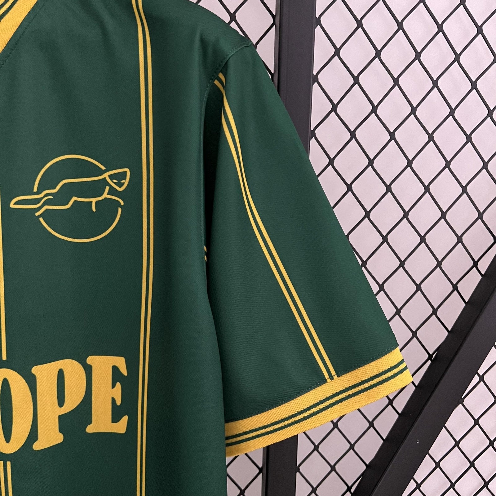 Retro Leicester City 1984 Away