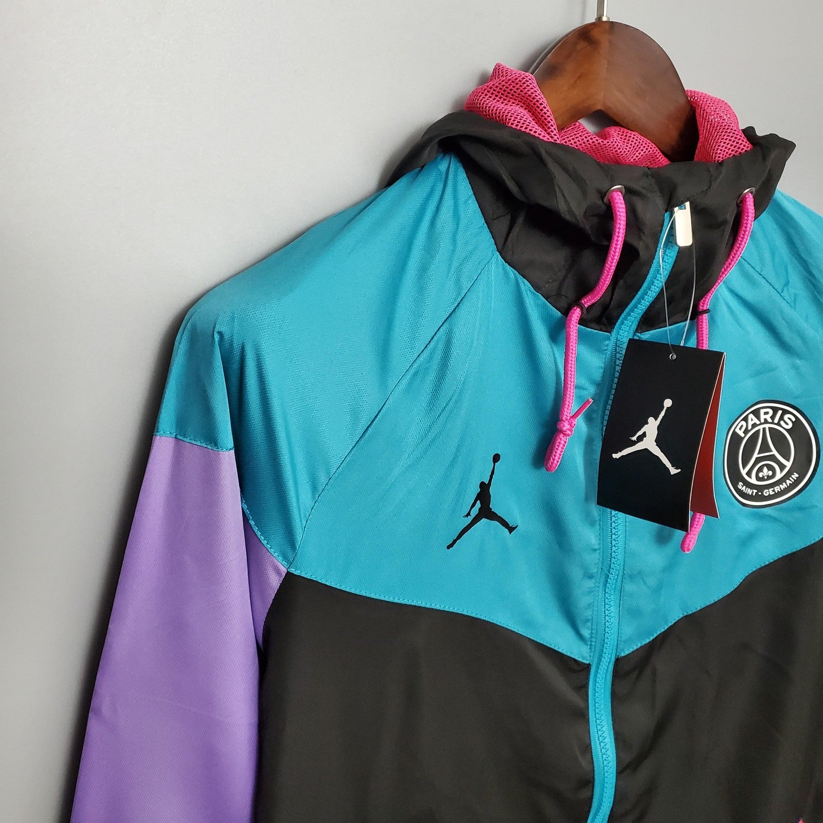 20 21 Windbreaker Psg Black Blue Purple