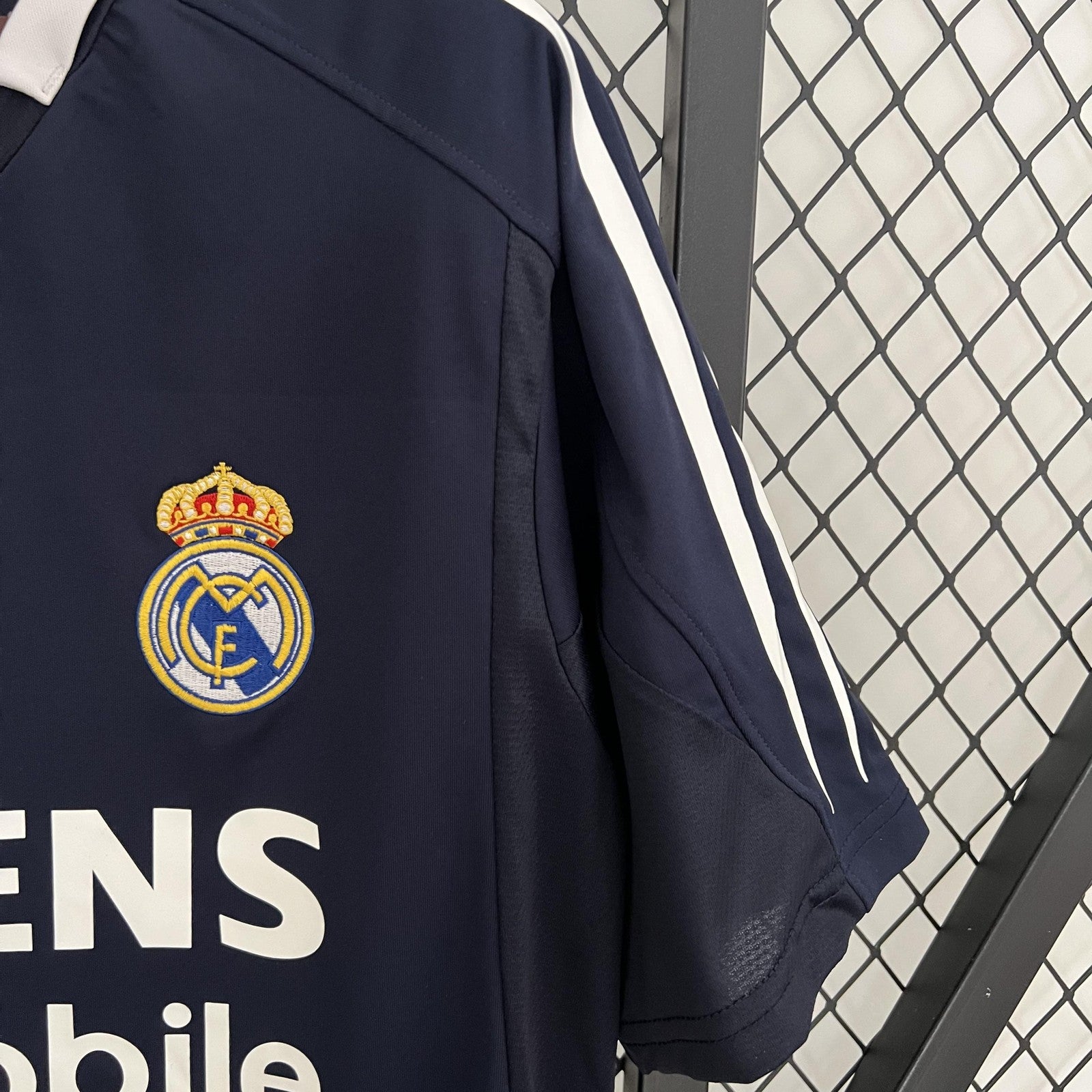 Retro Real Madrid 04 05 Away