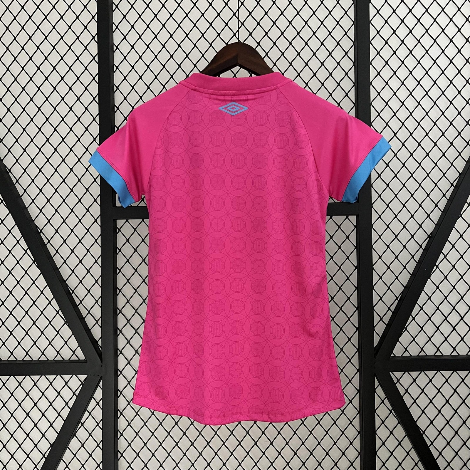 23 24 Womens Gremio Pink