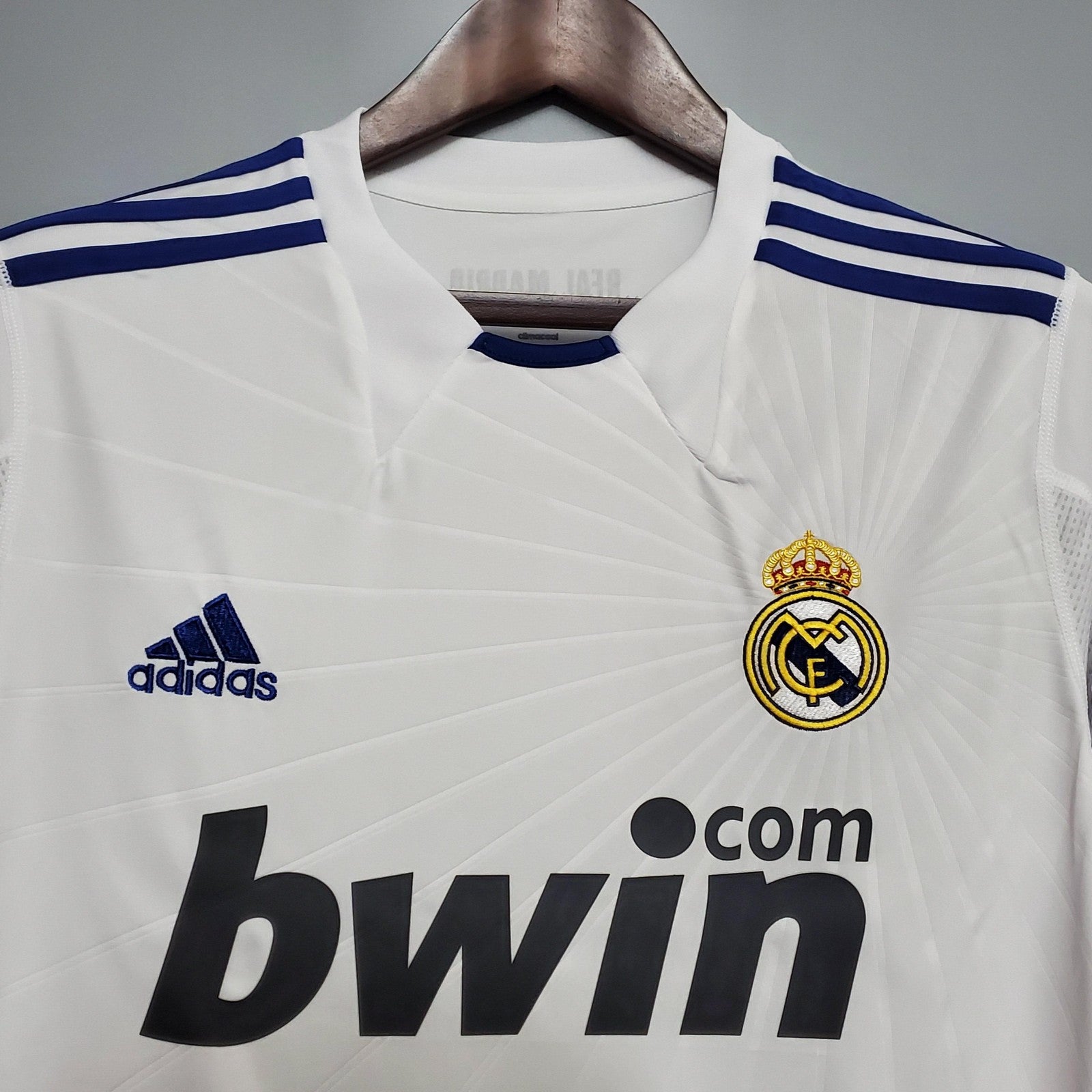 Retro Real Madrid 10 11 Home