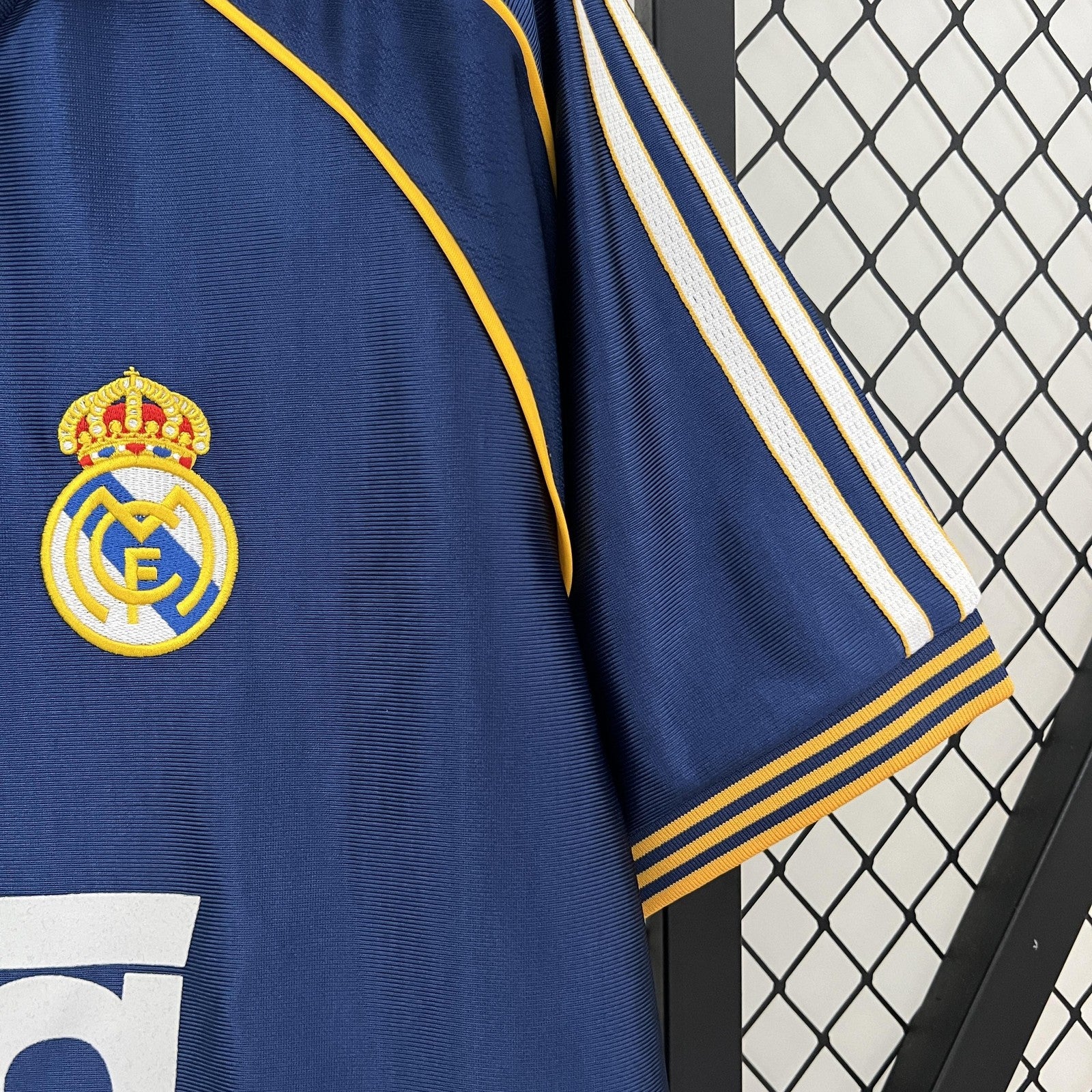 Retro Real Madrid 98 00 Third Away