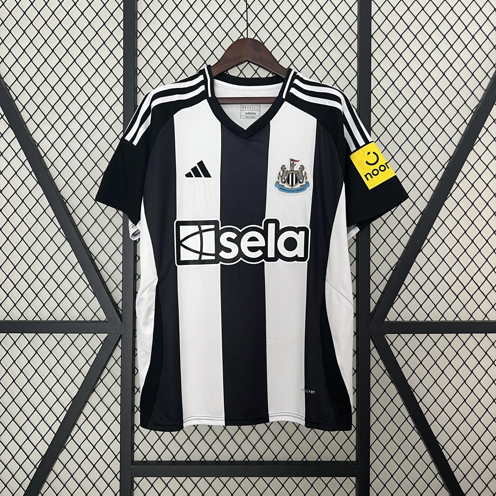 24 25 Newcastle United Home