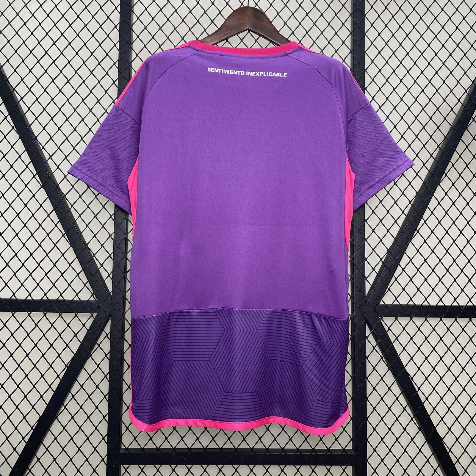 24 25 University of Chile Third Away