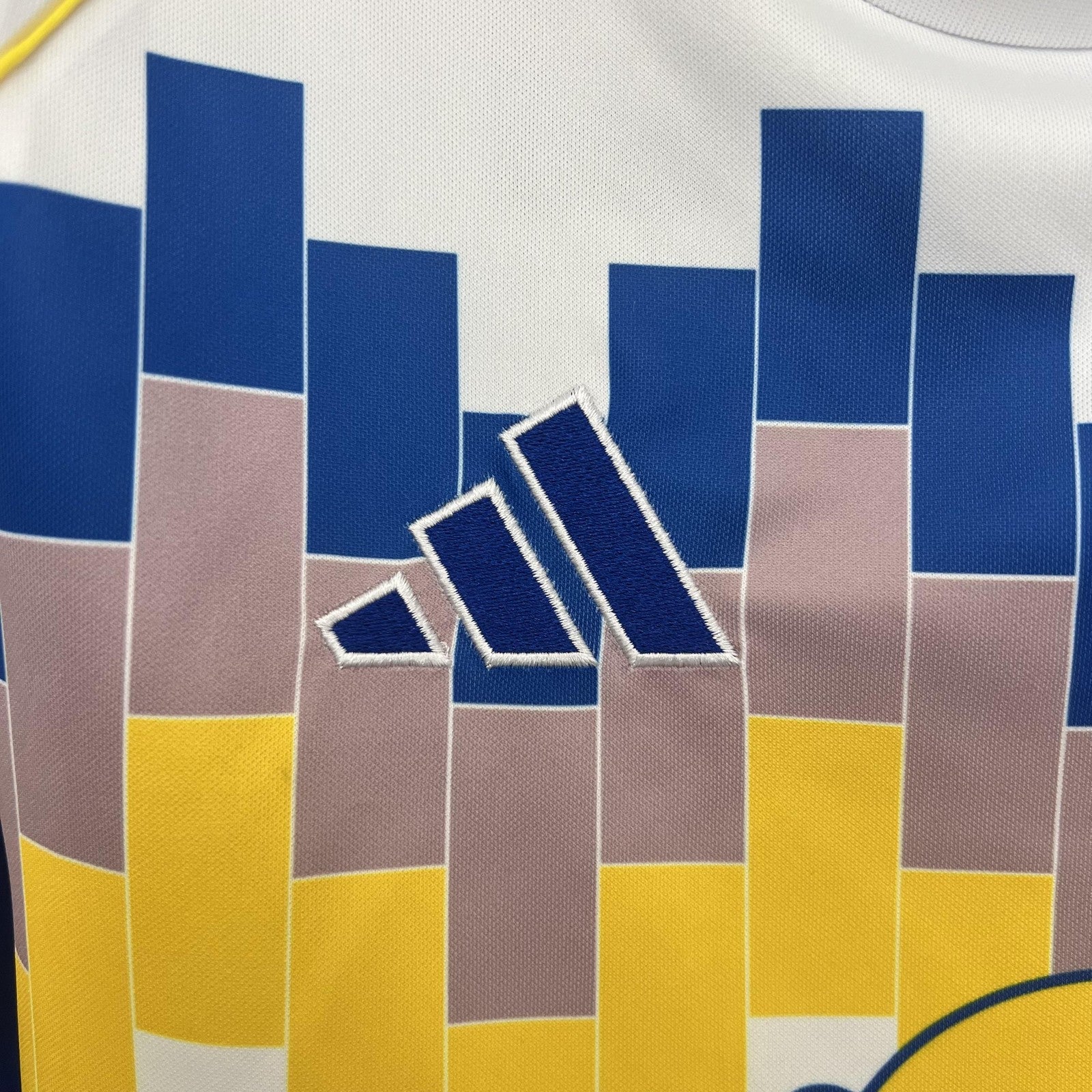 25 26 Leeds United Home