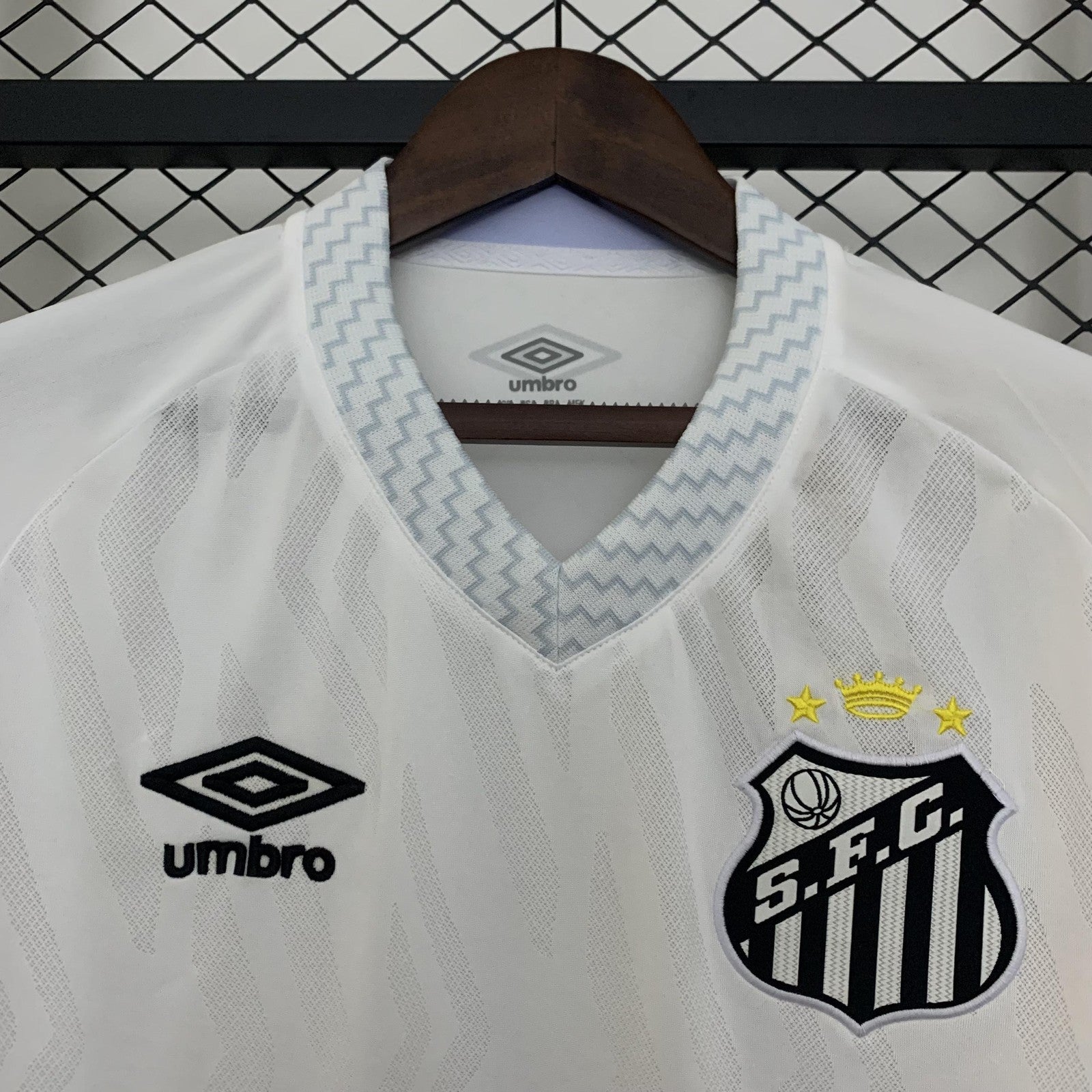 25 26 Santos Home