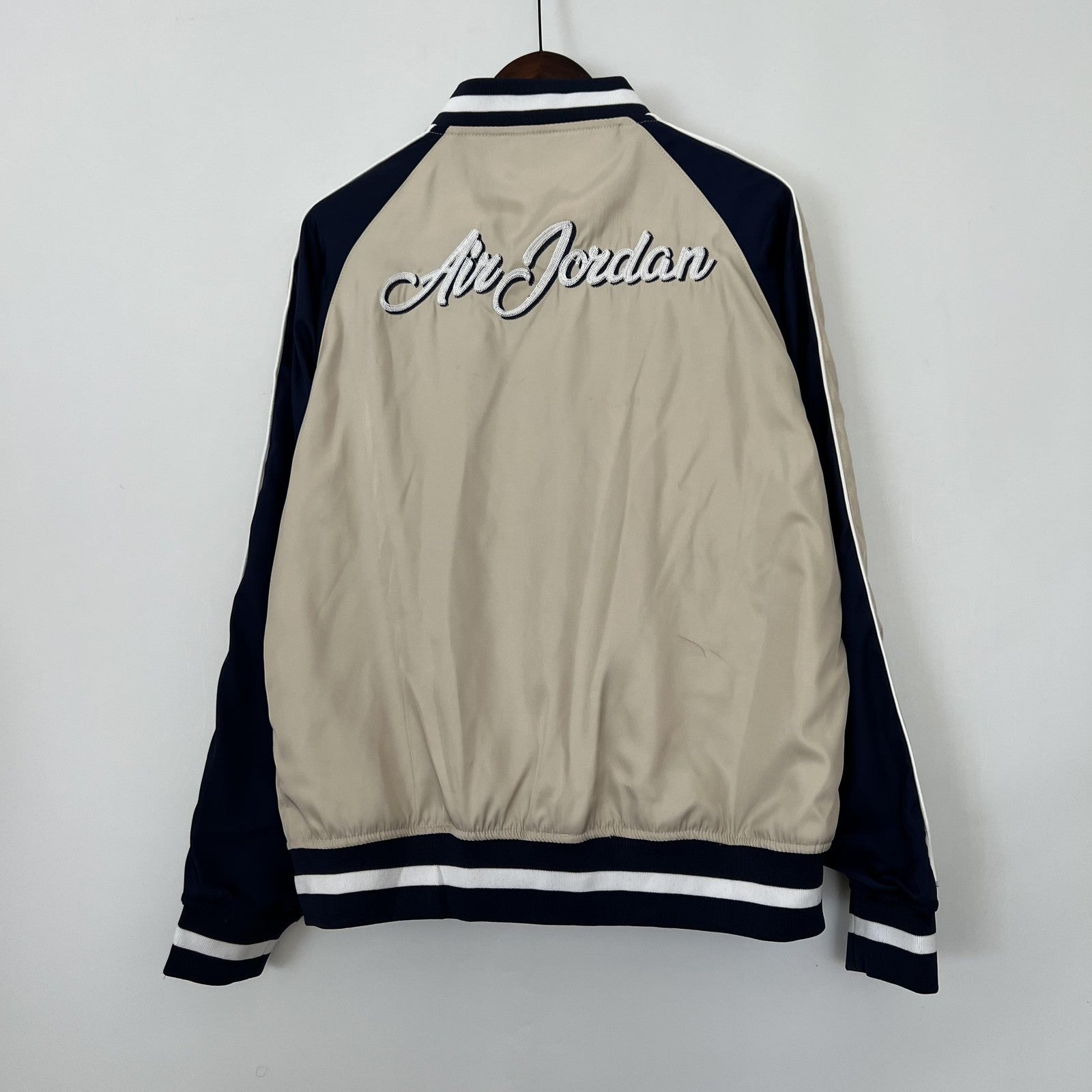 2023 New Windbreaker