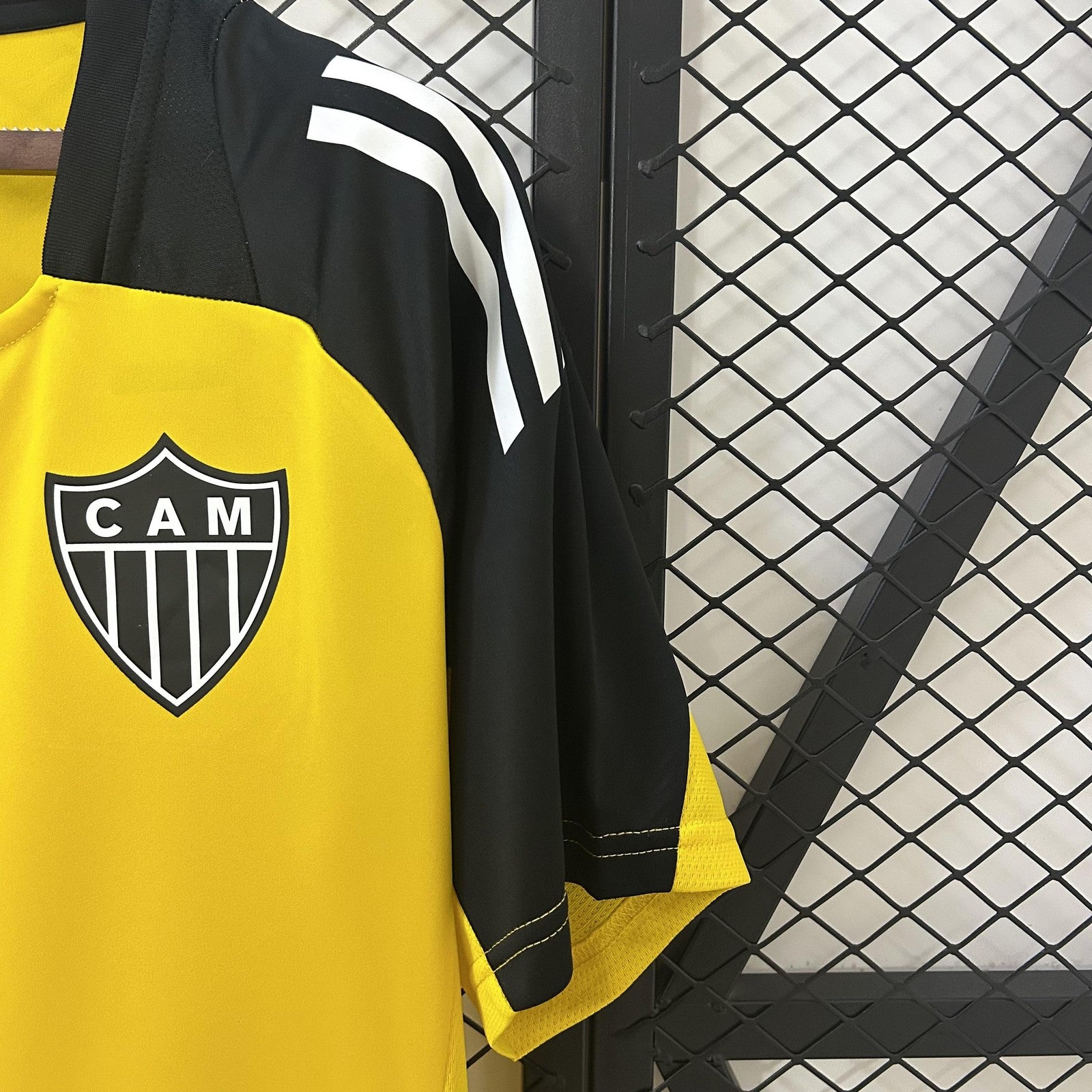 25 26 Atltico Mineiro Training Jersey Yellow